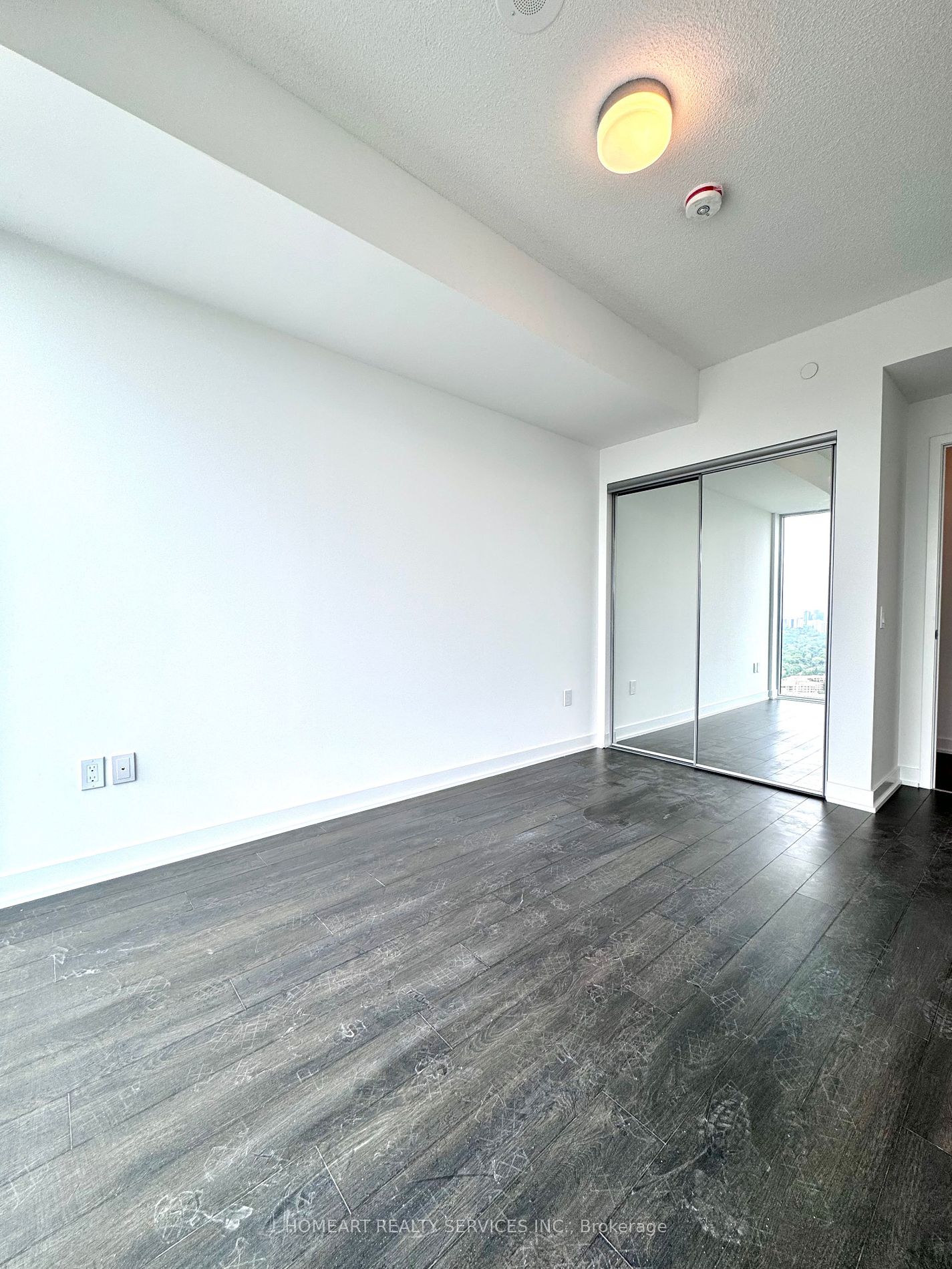 50 O'neill Road #2805