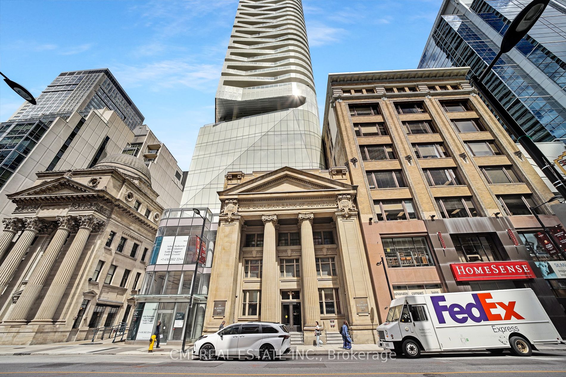 197 Yonge St, #1409