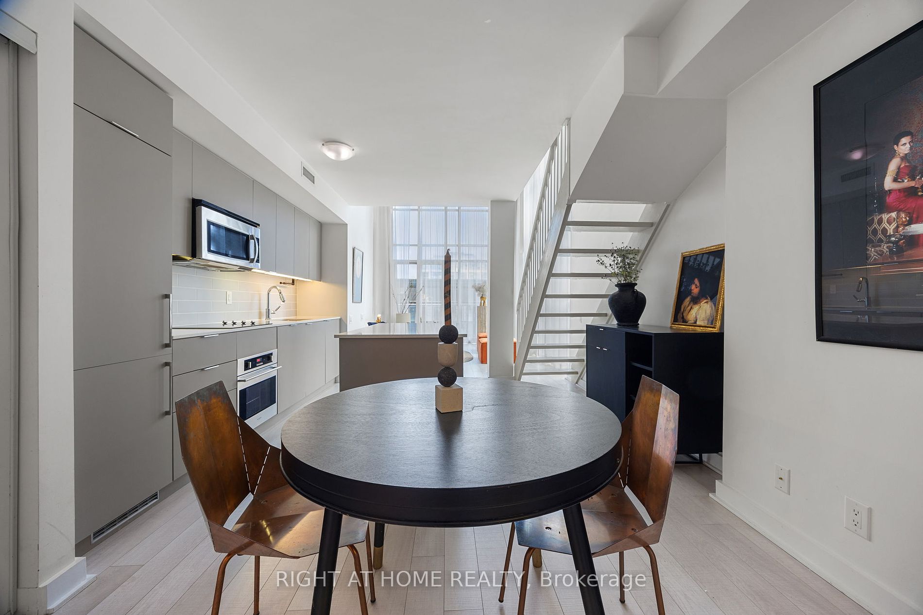 5 Hanna Avenue #426