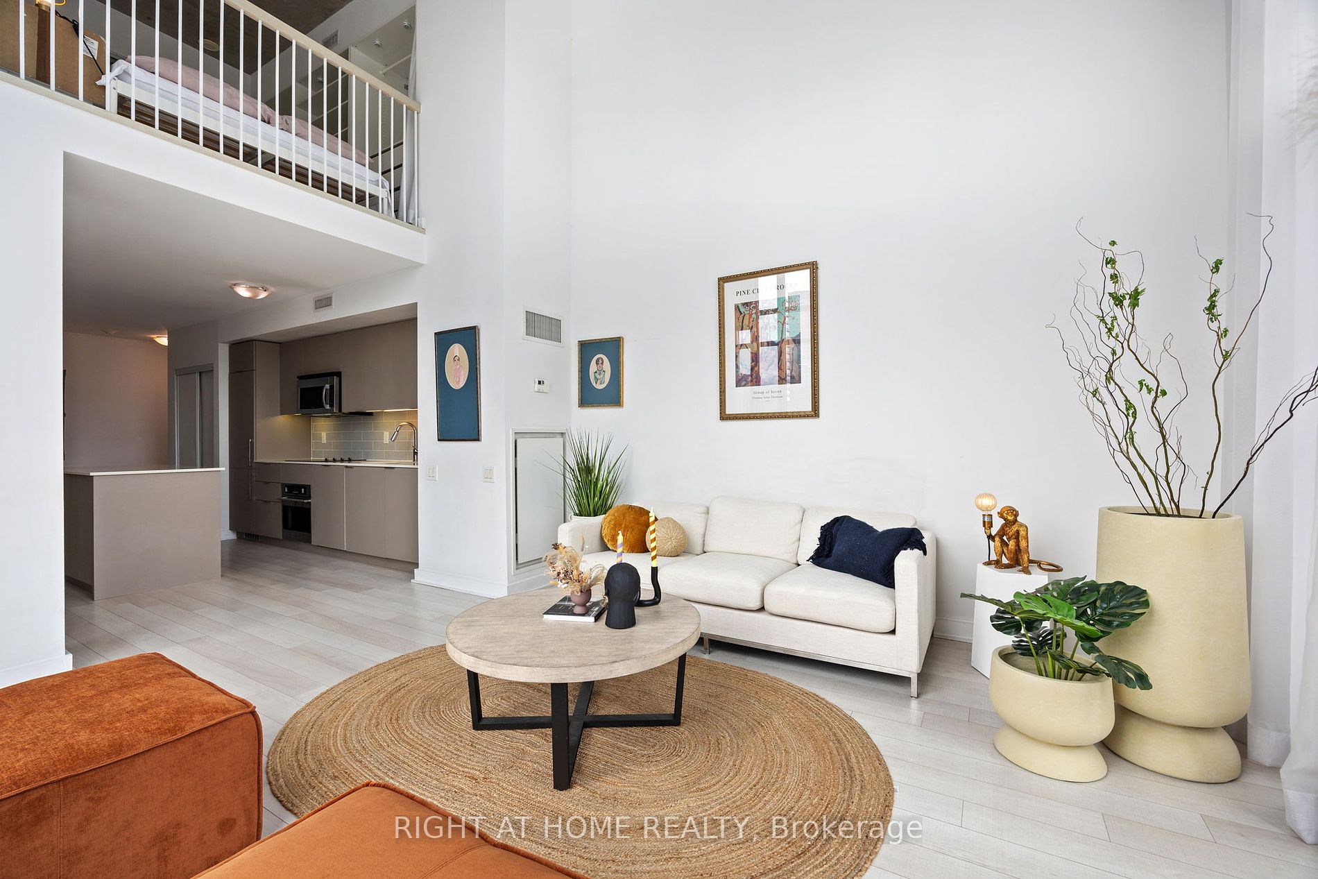 5 Hanna Avenue #426