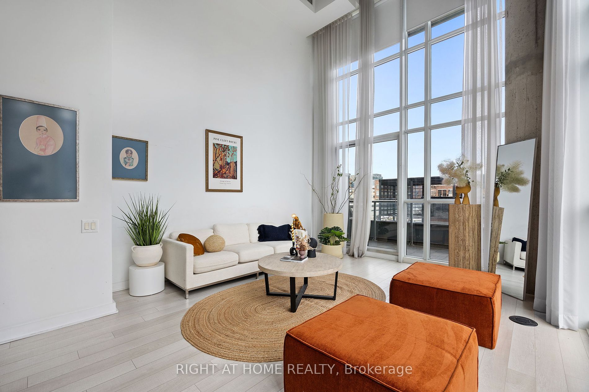 5 Hanna Avenue #426