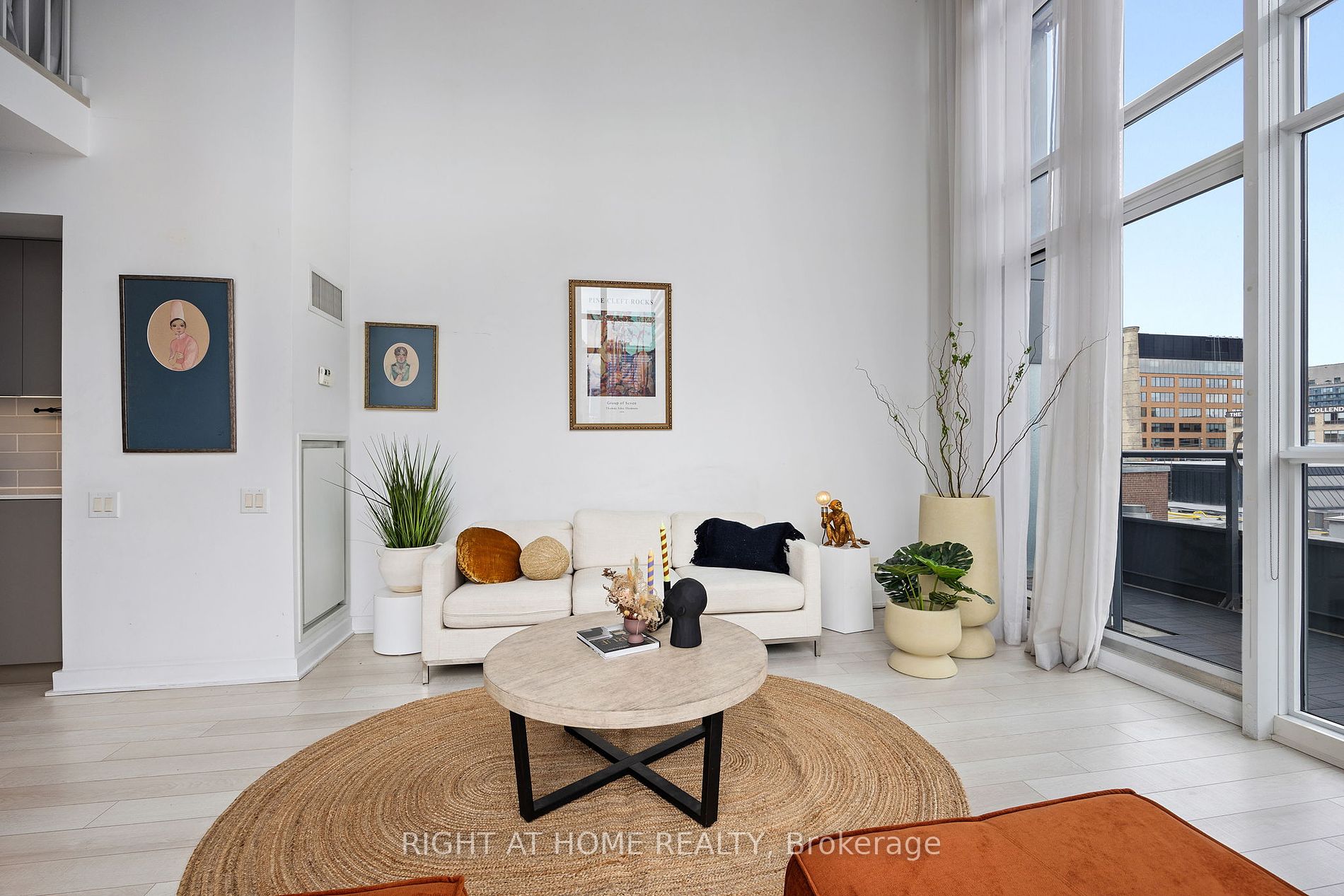 5 Hanna Avenue #426