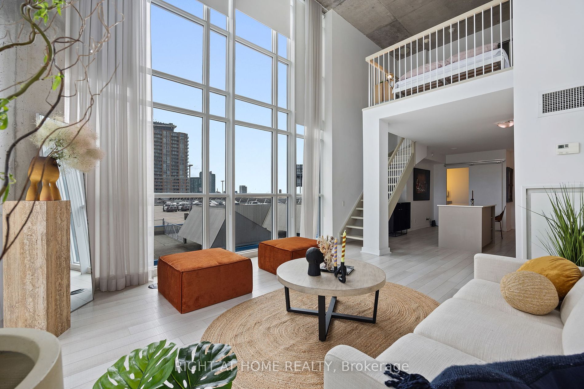5 Hanna Avenue #426