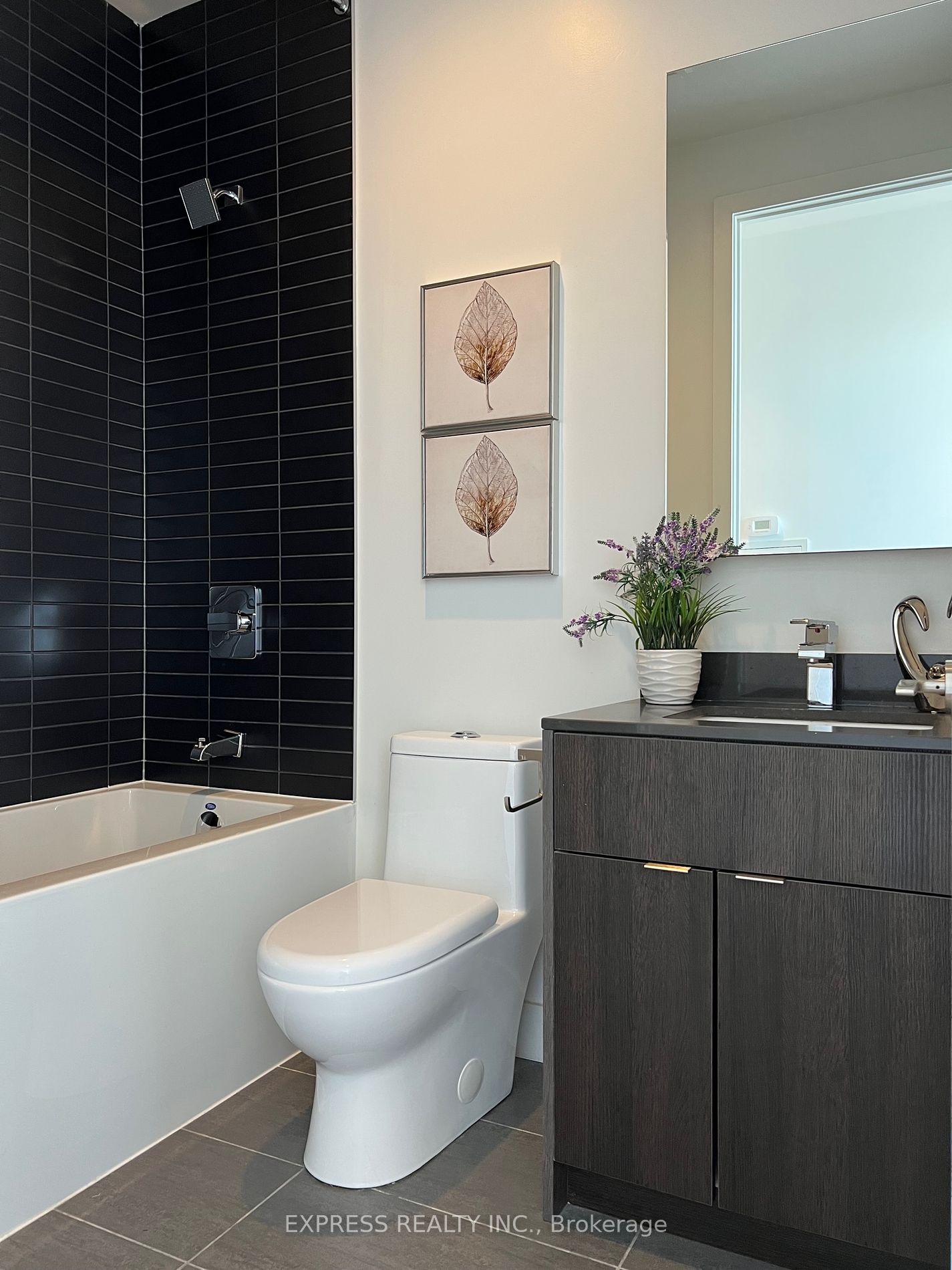 7 Grenville St, #6411