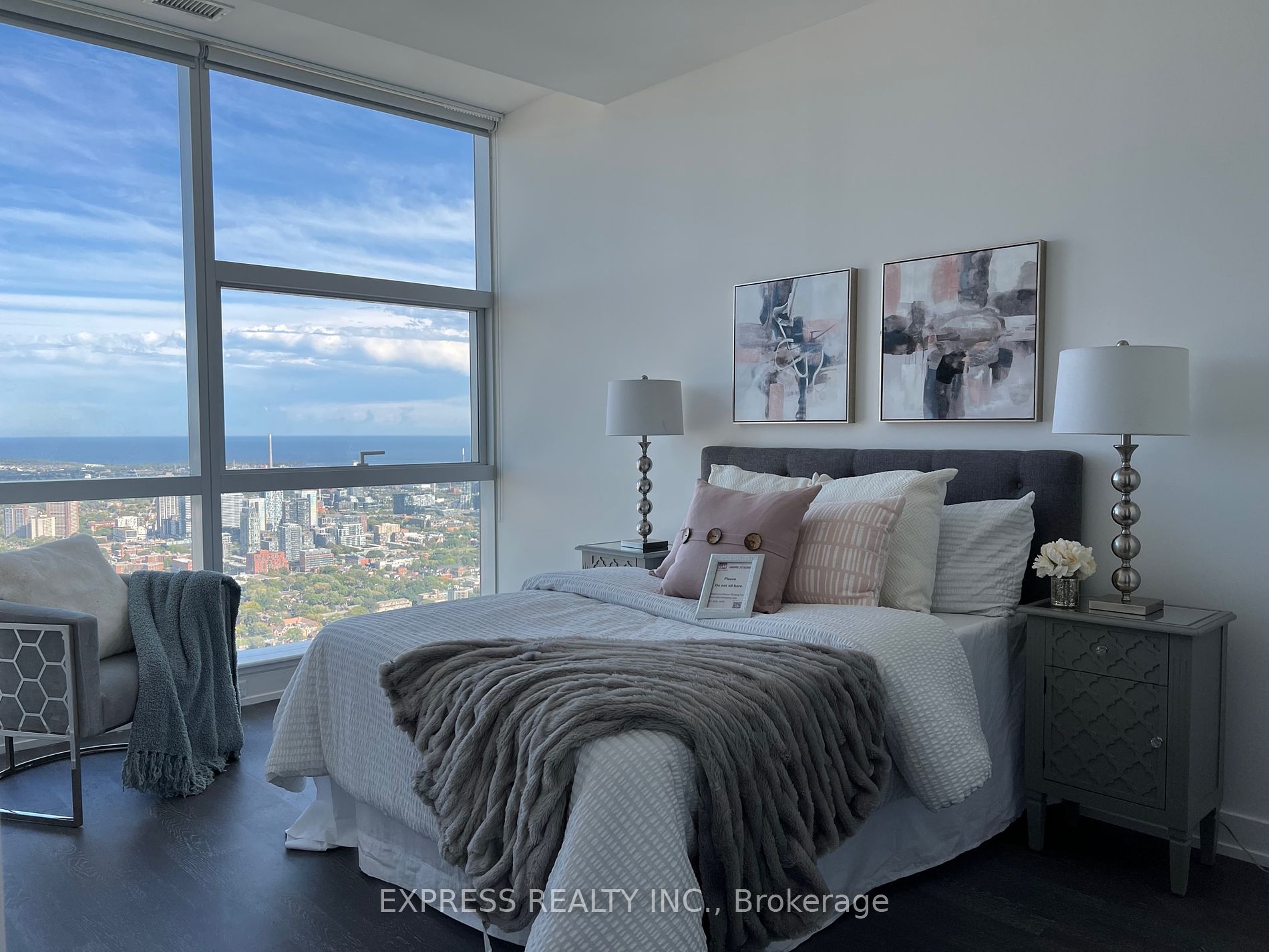 7 Grenville St, #6411