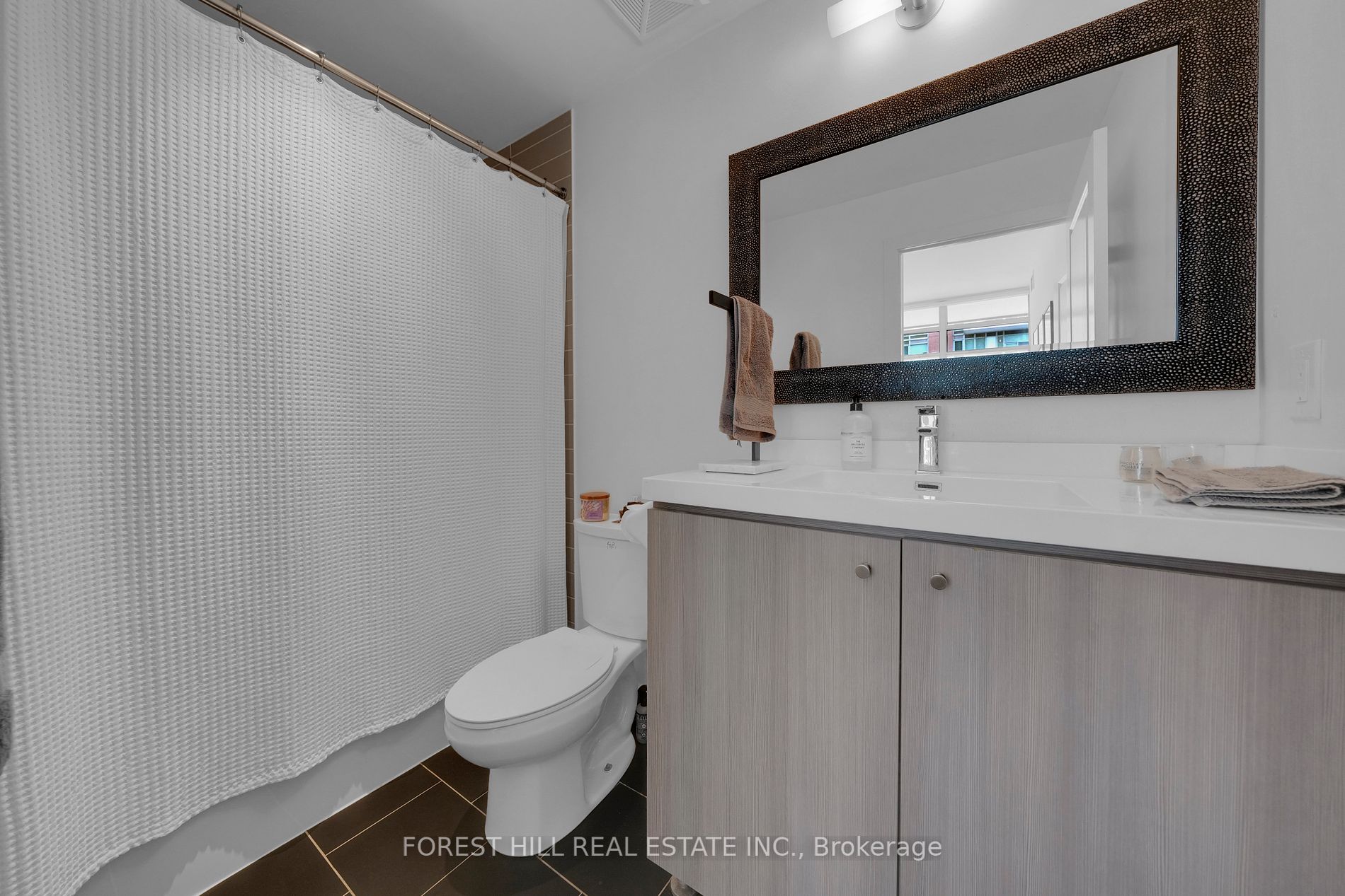 105 George St, #311
