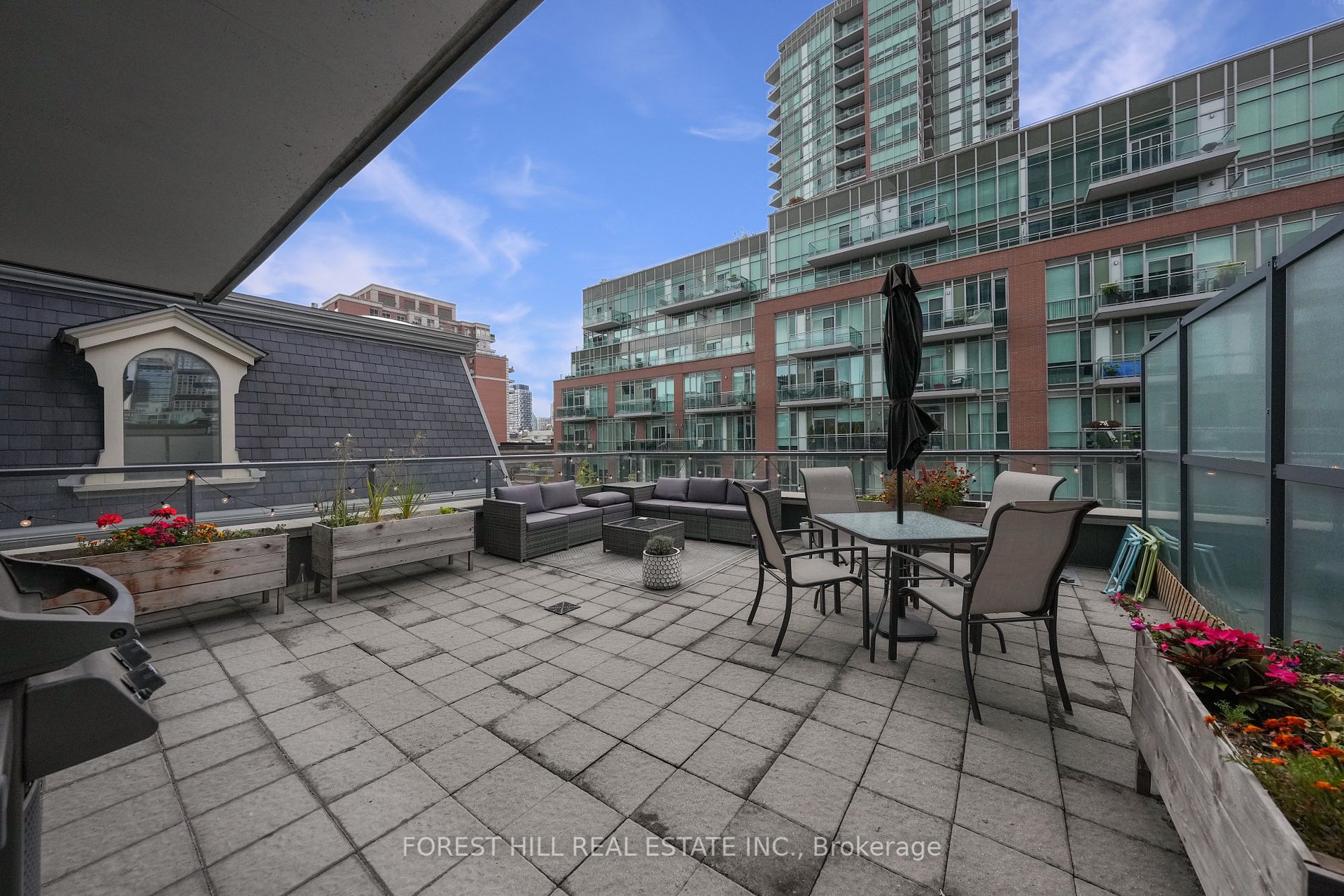 105 George St, #311