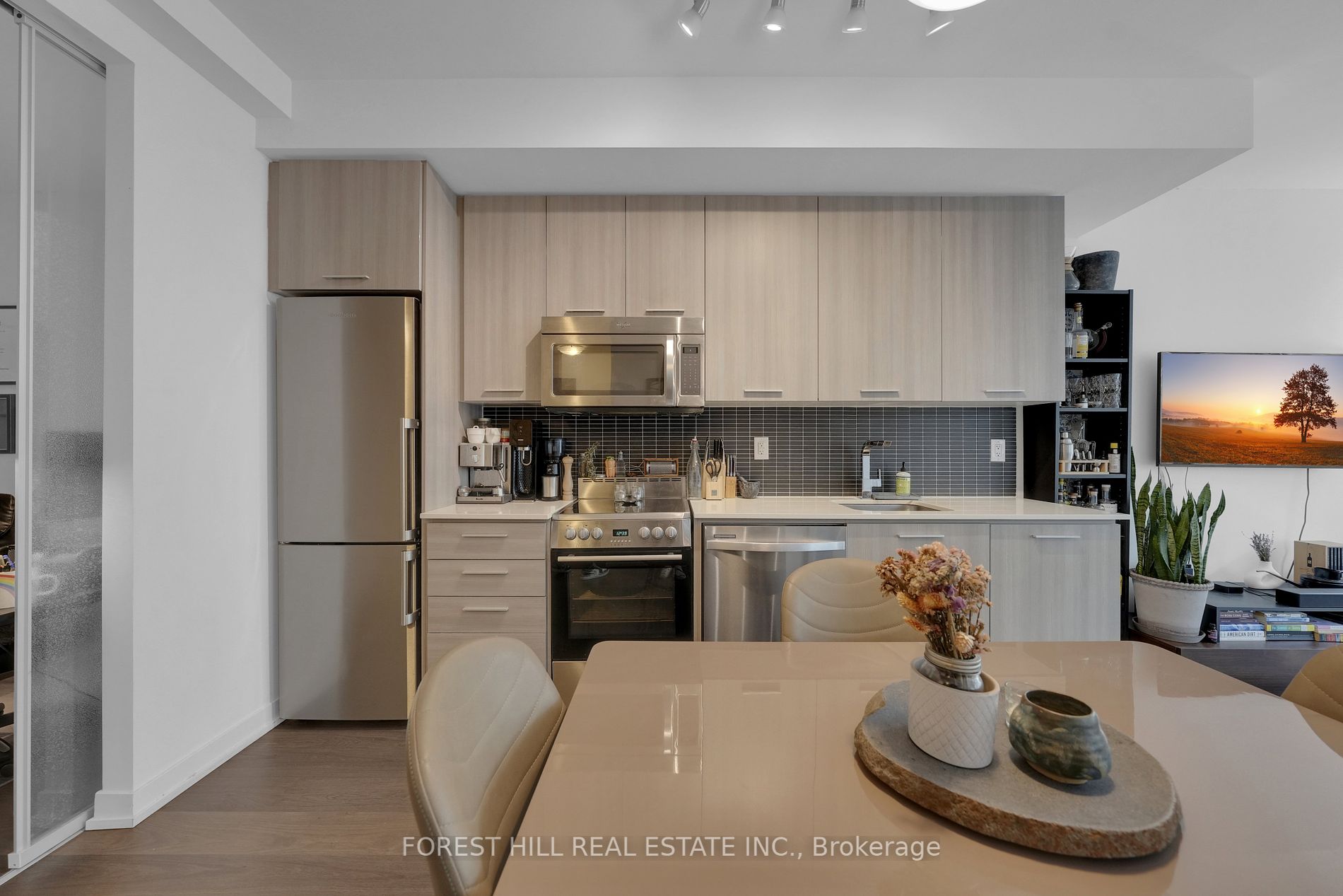 105 George St, #311
