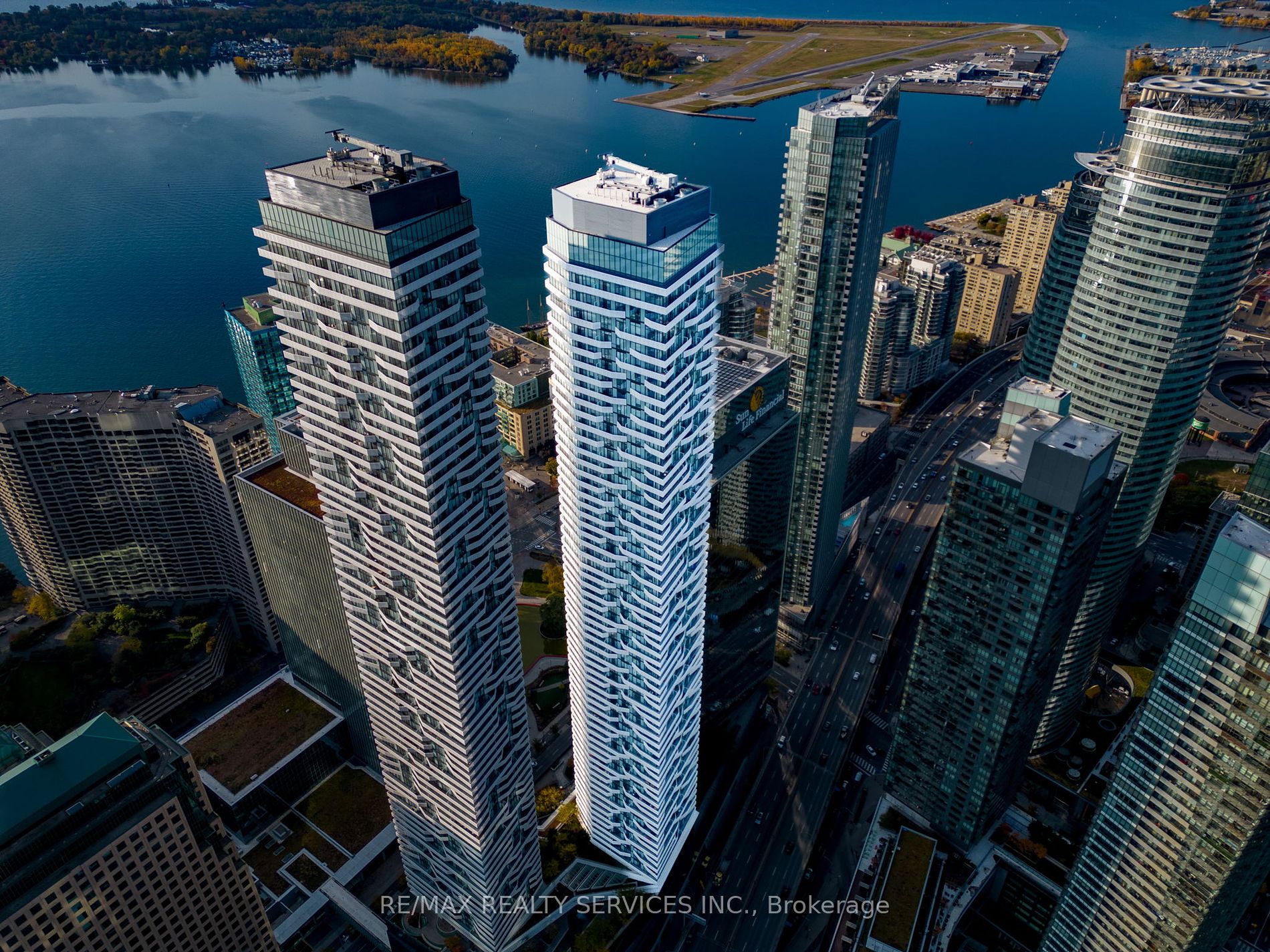 100 Harbour St, #1202