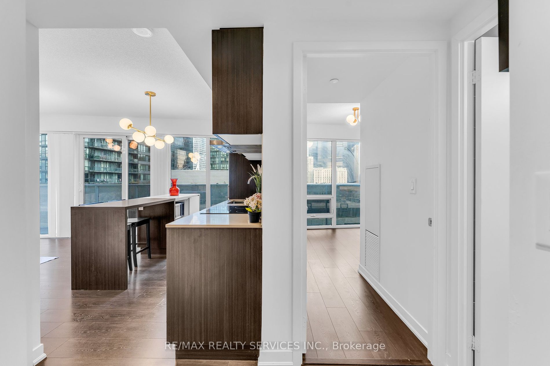 100 Harbour St, #1202