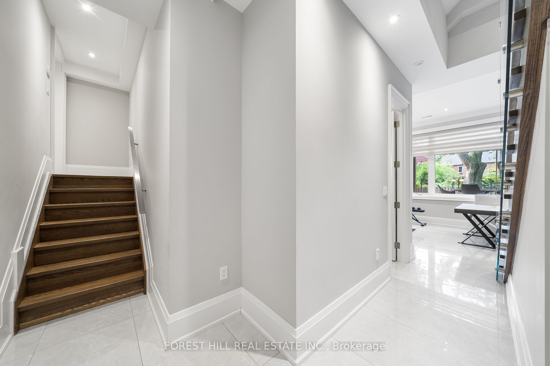 200 Snowdon Avenue