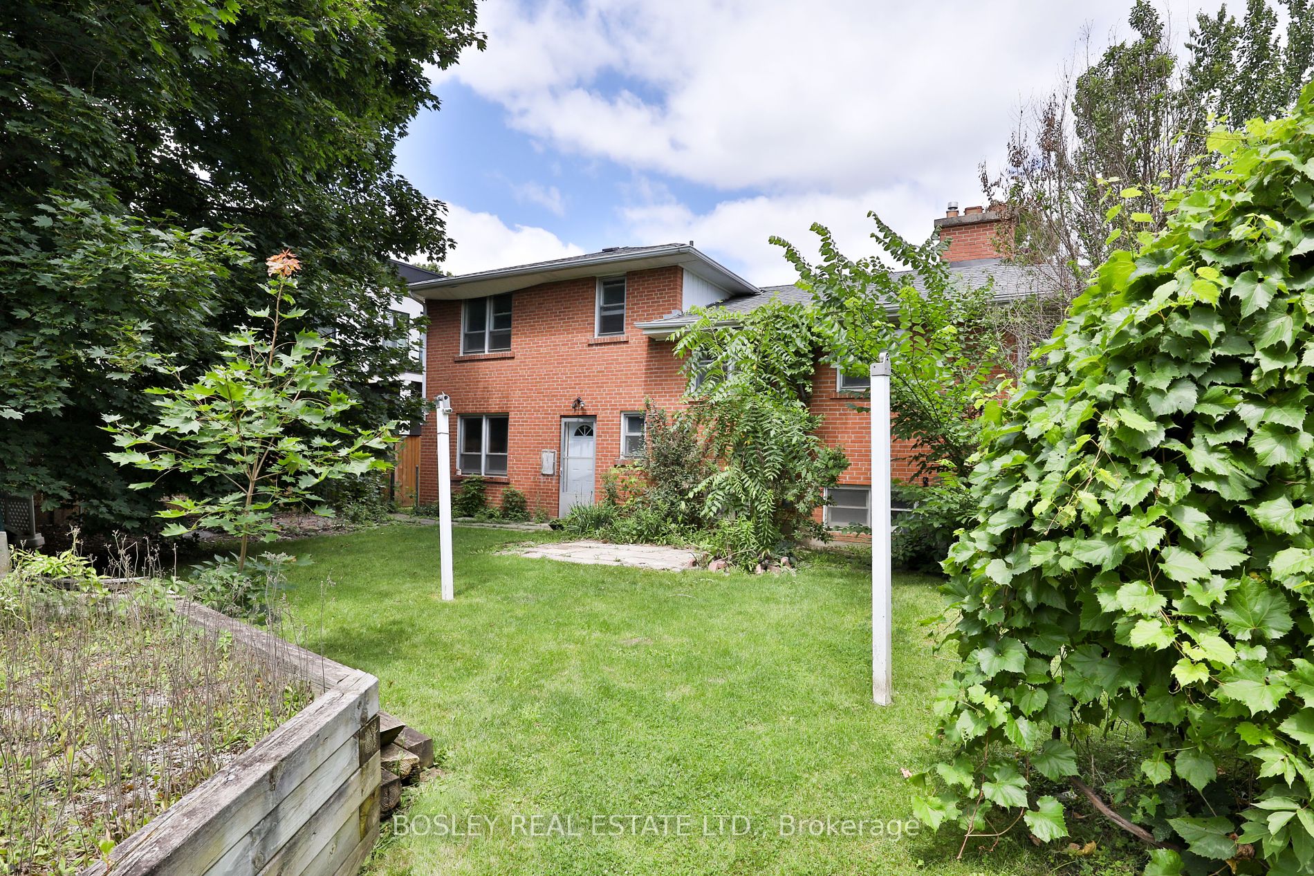 35 Geraldton Crescent