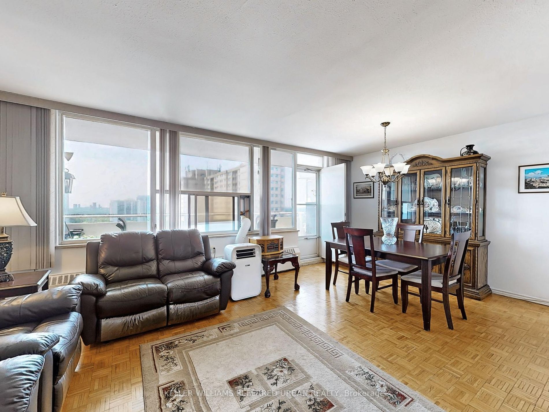 10 Parkway Forest Drive #1111