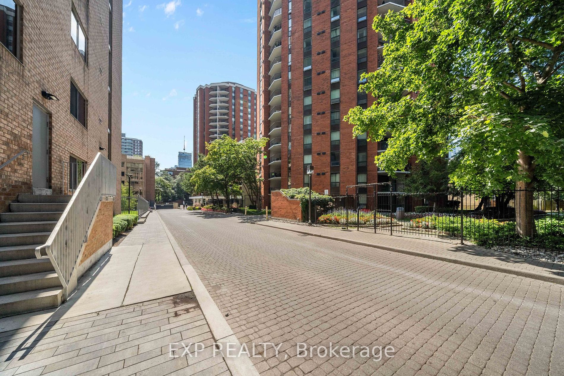 77 Maitland Pl, #1905