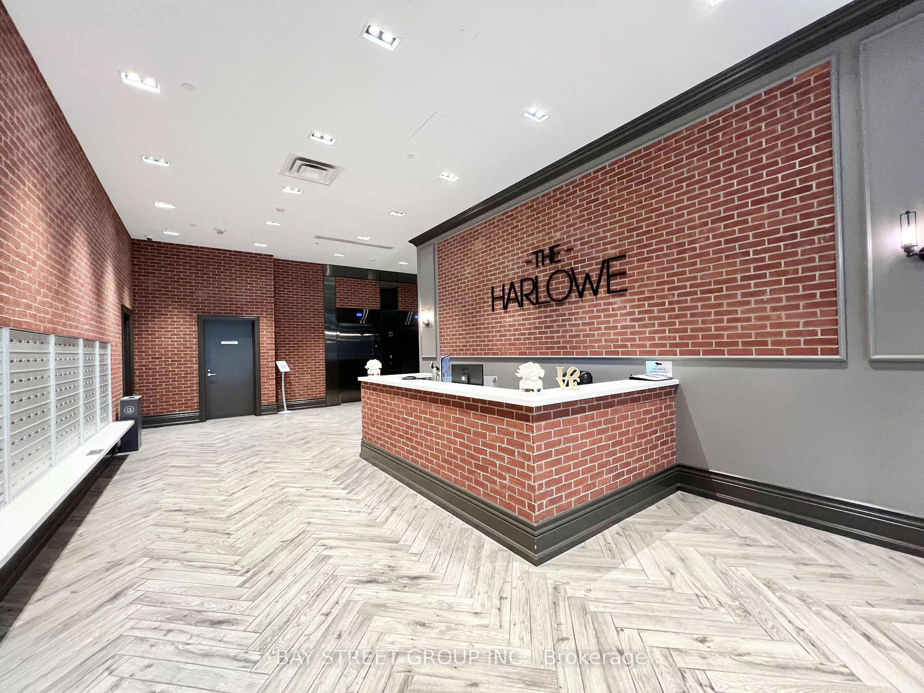 608 Richmond Street W, #1202