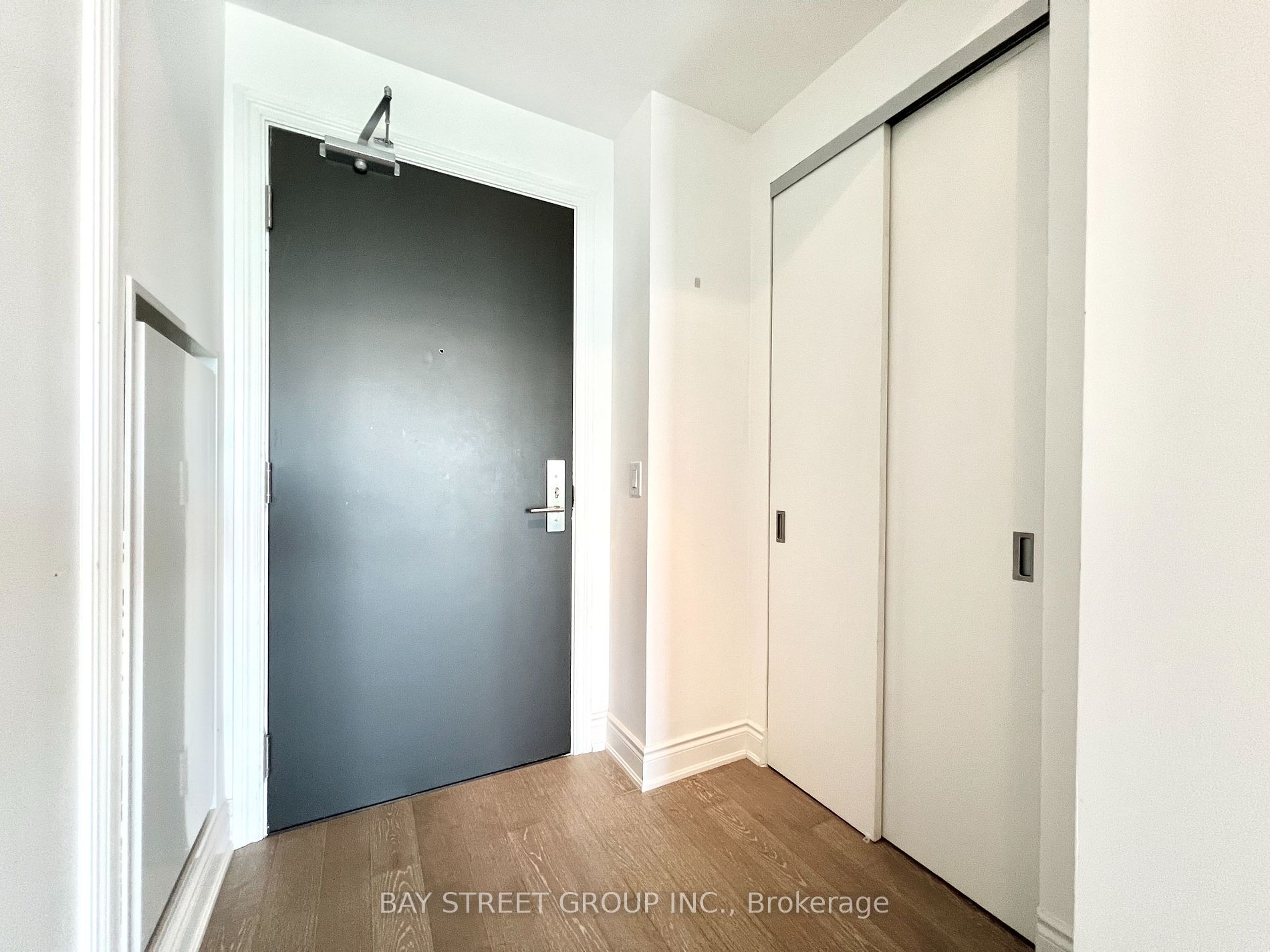 608 Richmond Street W, #1202
