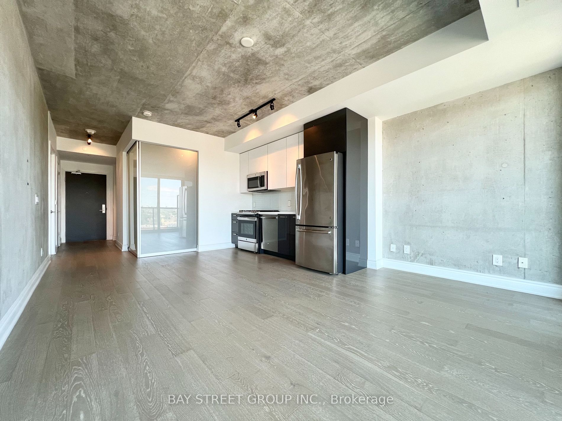 608 Richmond Street W, #1202