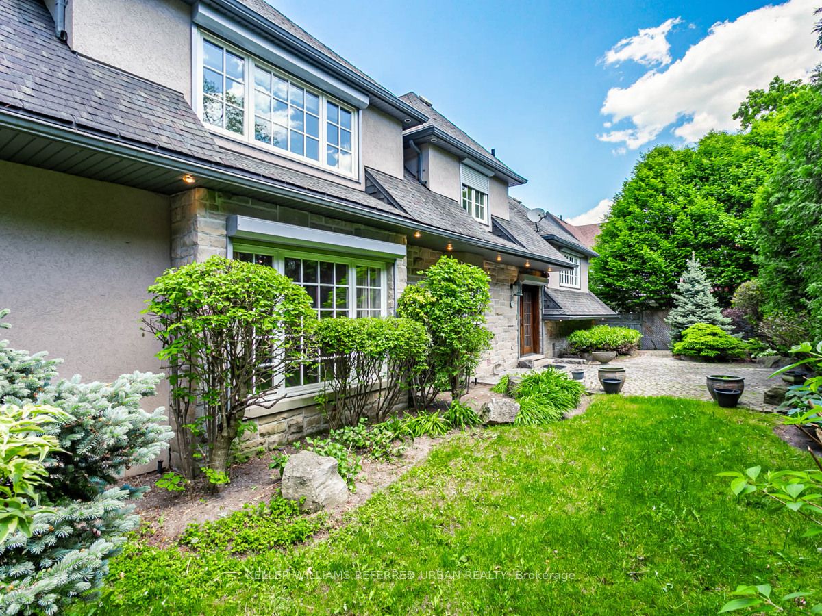 19 Forest Glen Crescent