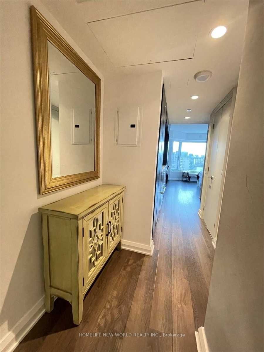155 Yorkville Ave, #1003