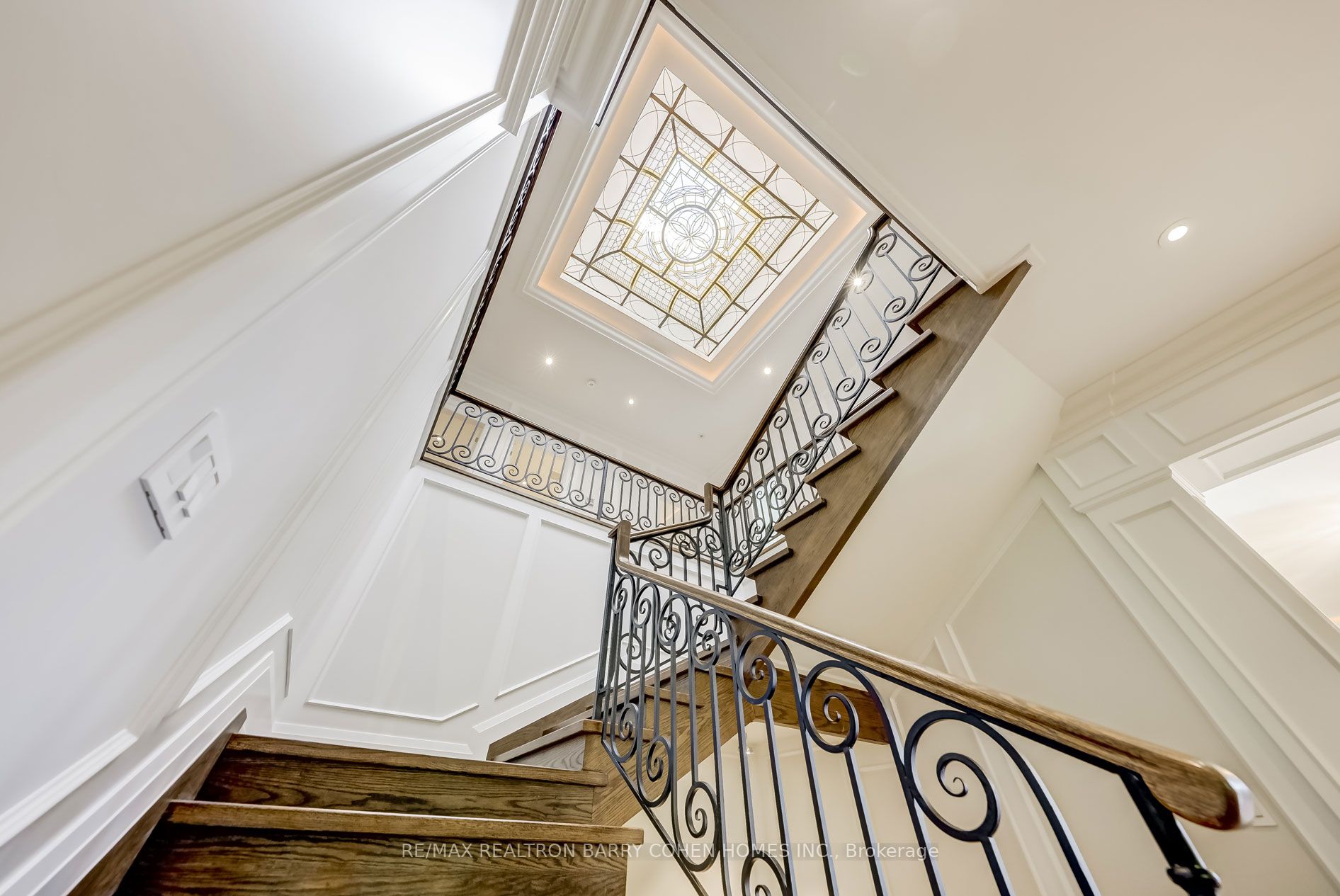 17 Artinger Court