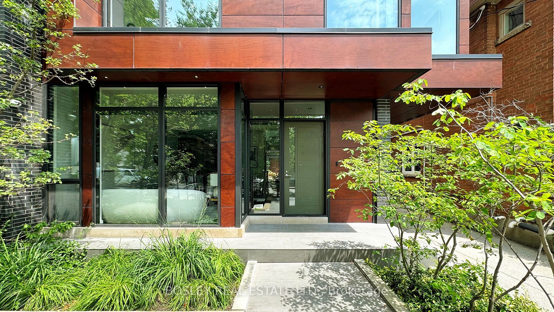 5 Braemar Avenue