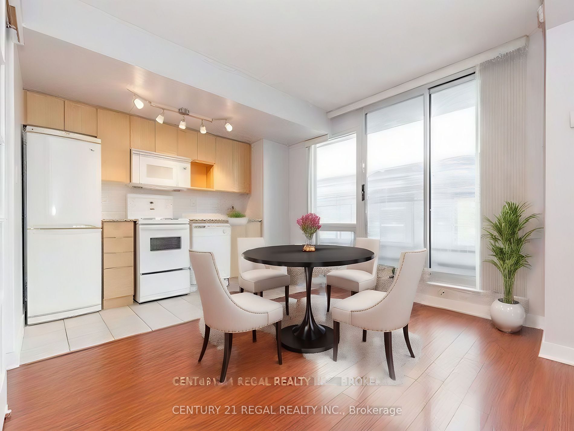 11 Brunel Court, #216