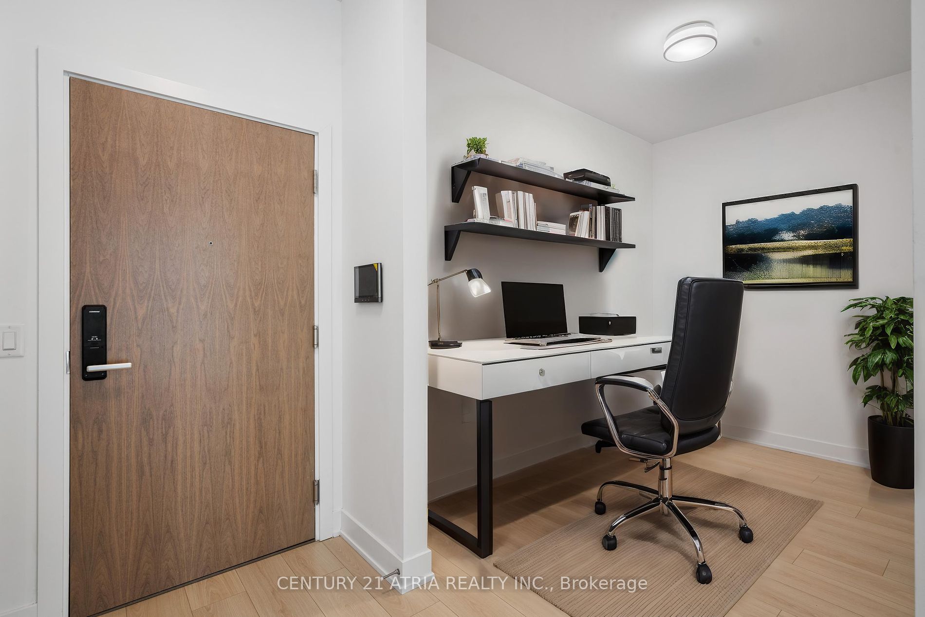 585 Bloor Street E, #320