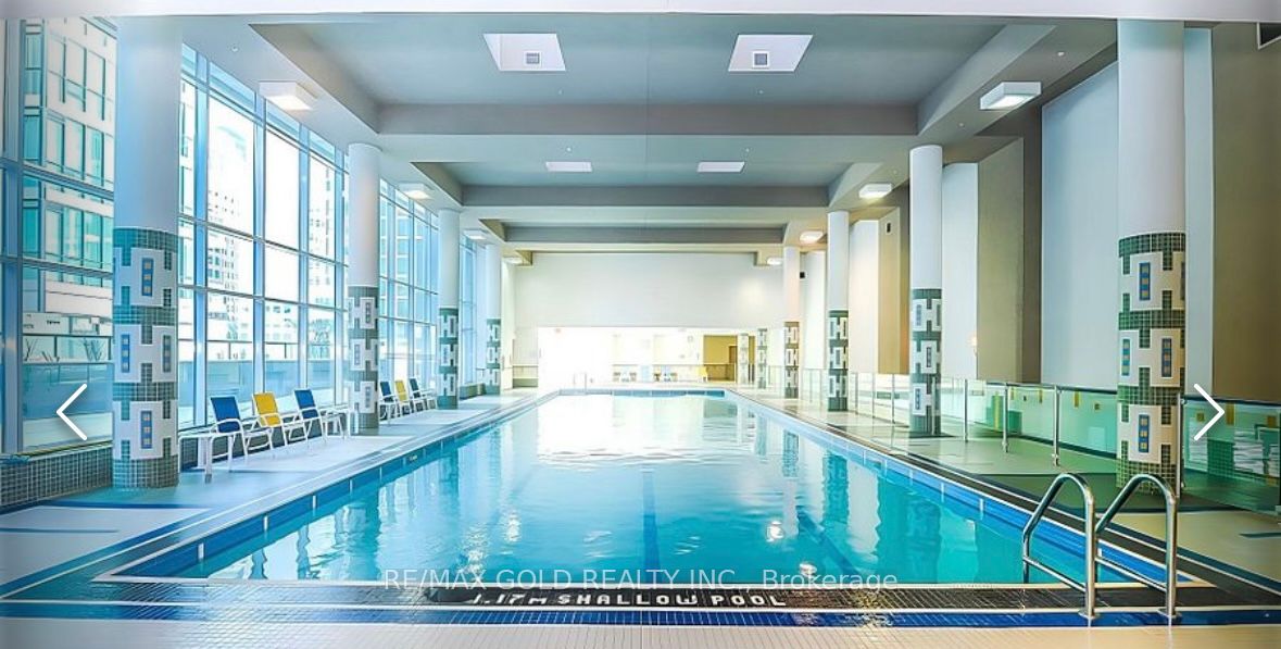 16 Yonge Street #1808
