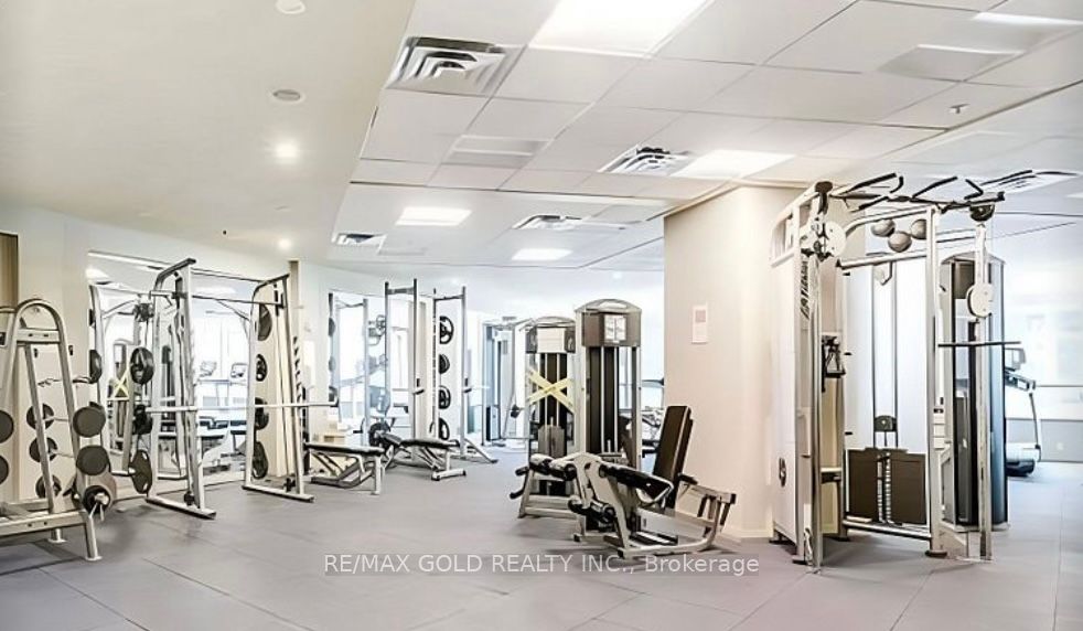 16 Yonge Street #1808