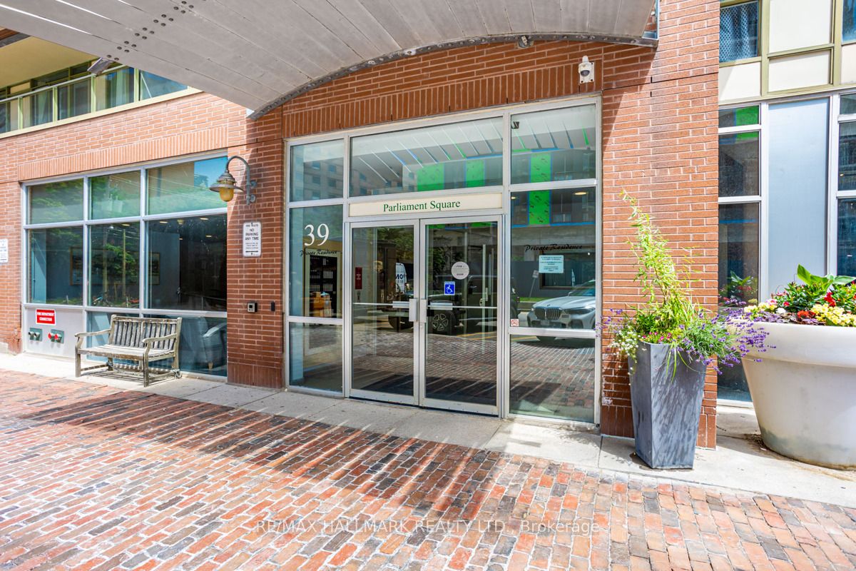 39 Parliament St, #1102