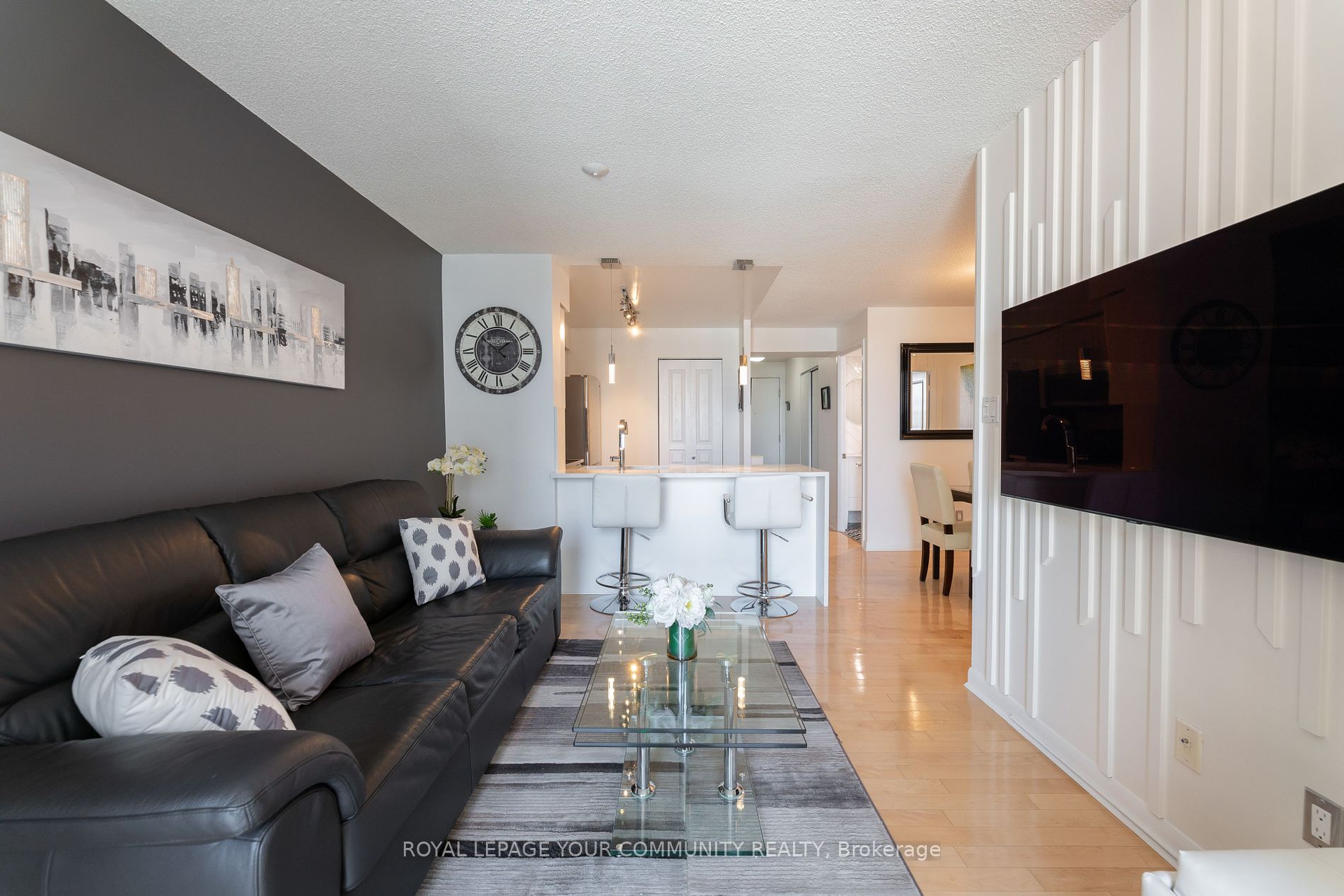 323 Richmond Street E, #707