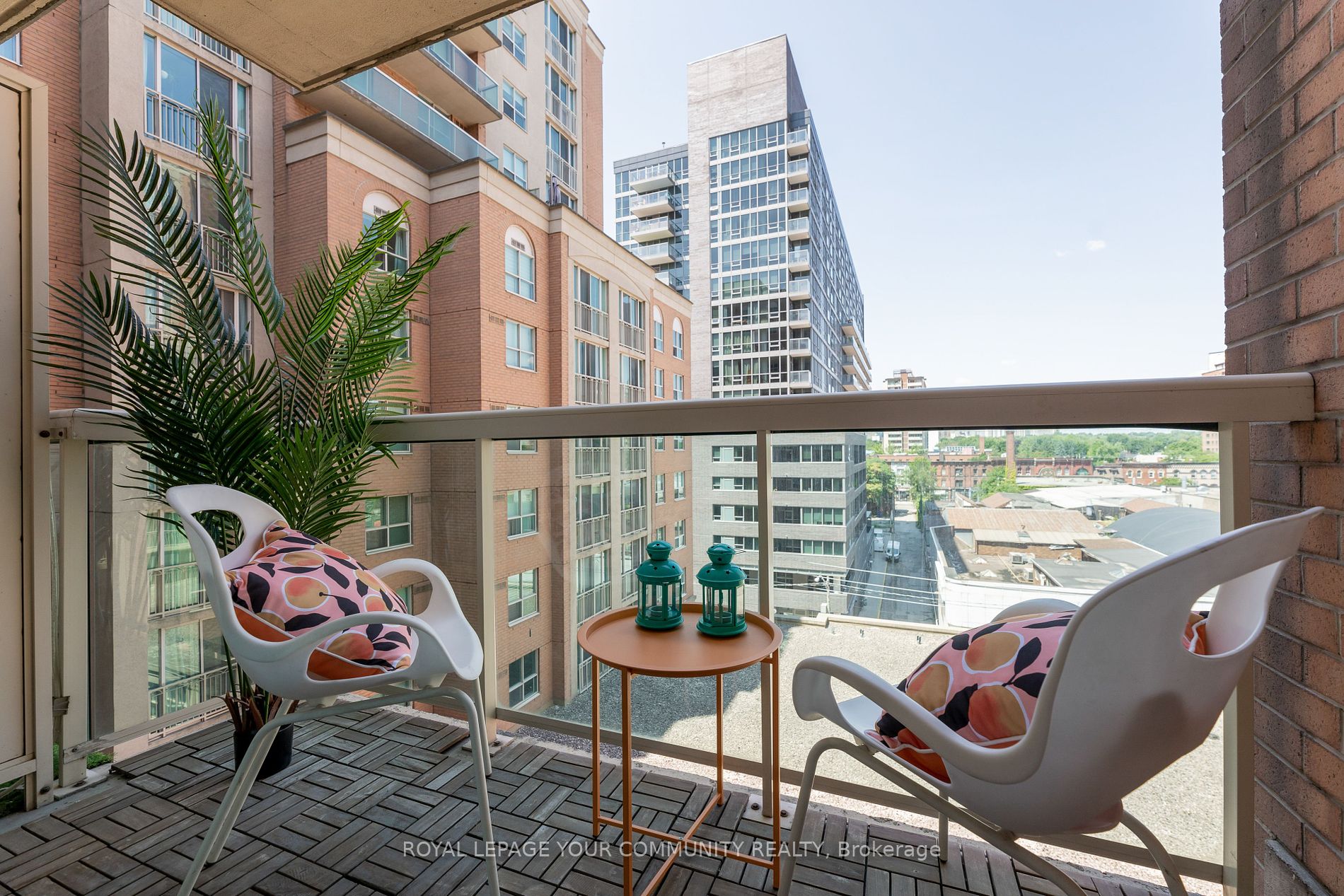 323 Richmond Street E, #707
