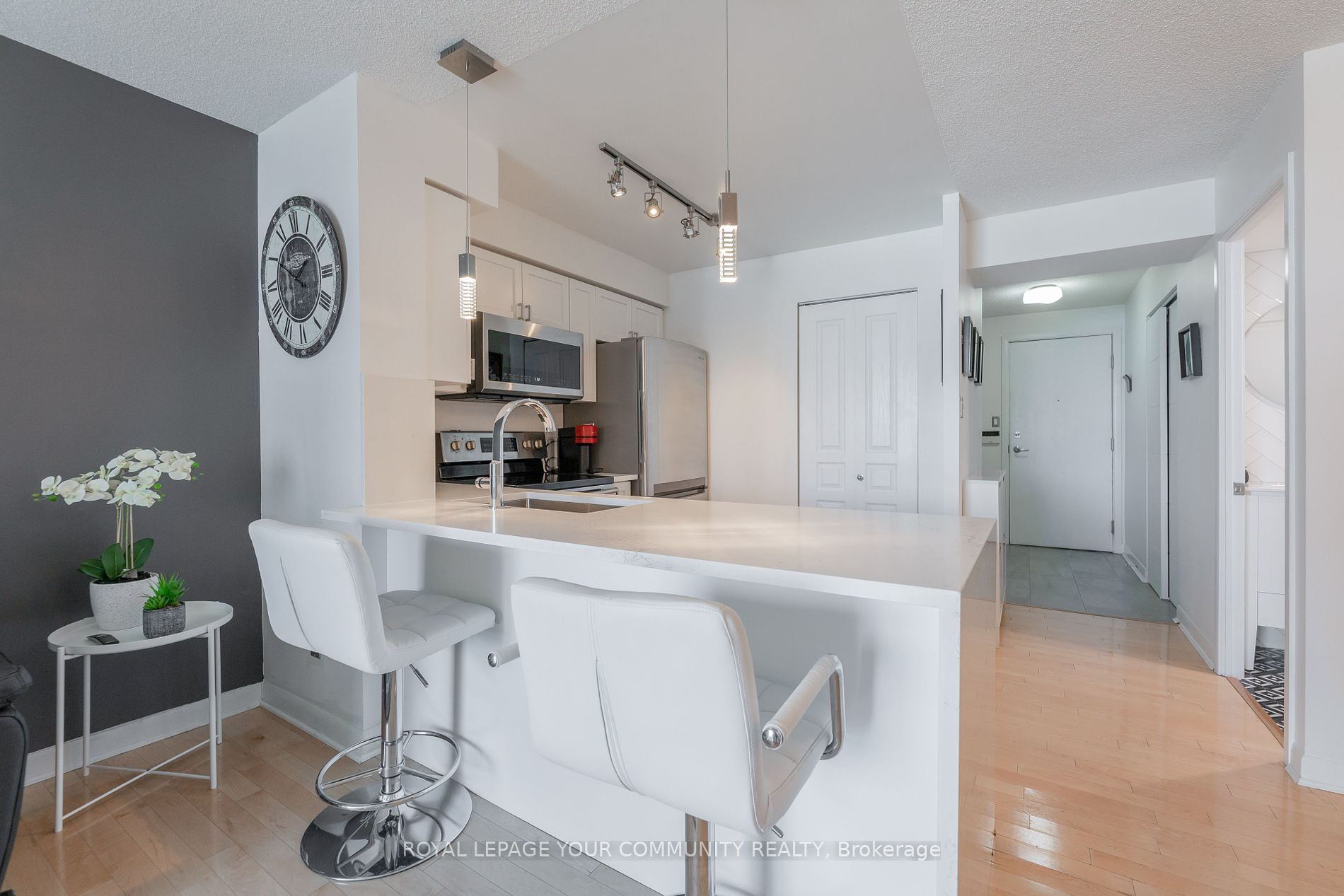 323 Richmond Street E, #707
