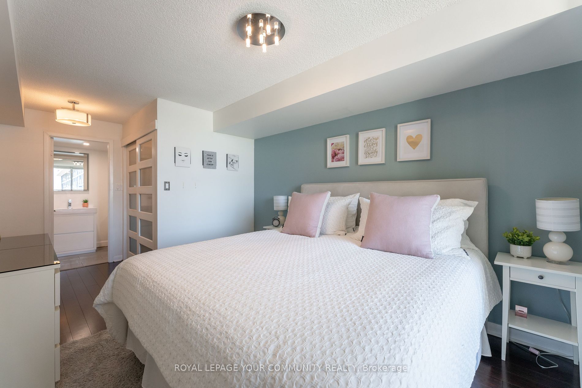 323 Richmond Street E, #707