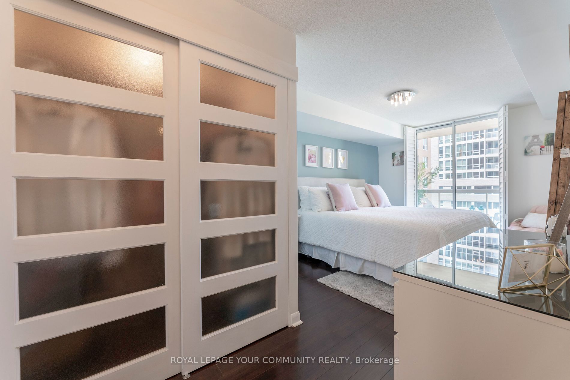323 Richmond Street E, #707