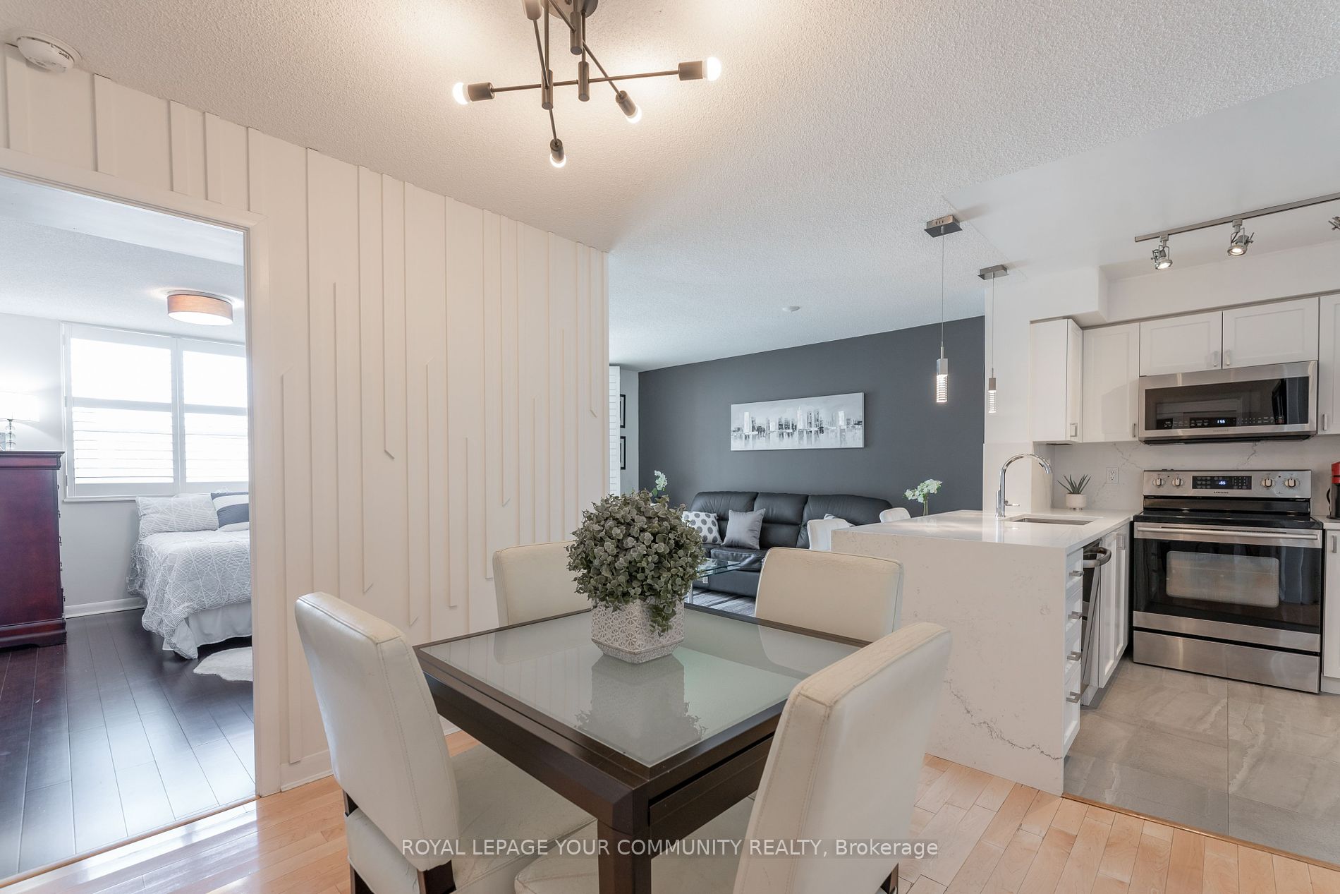 323 Richmond Street E, #707
