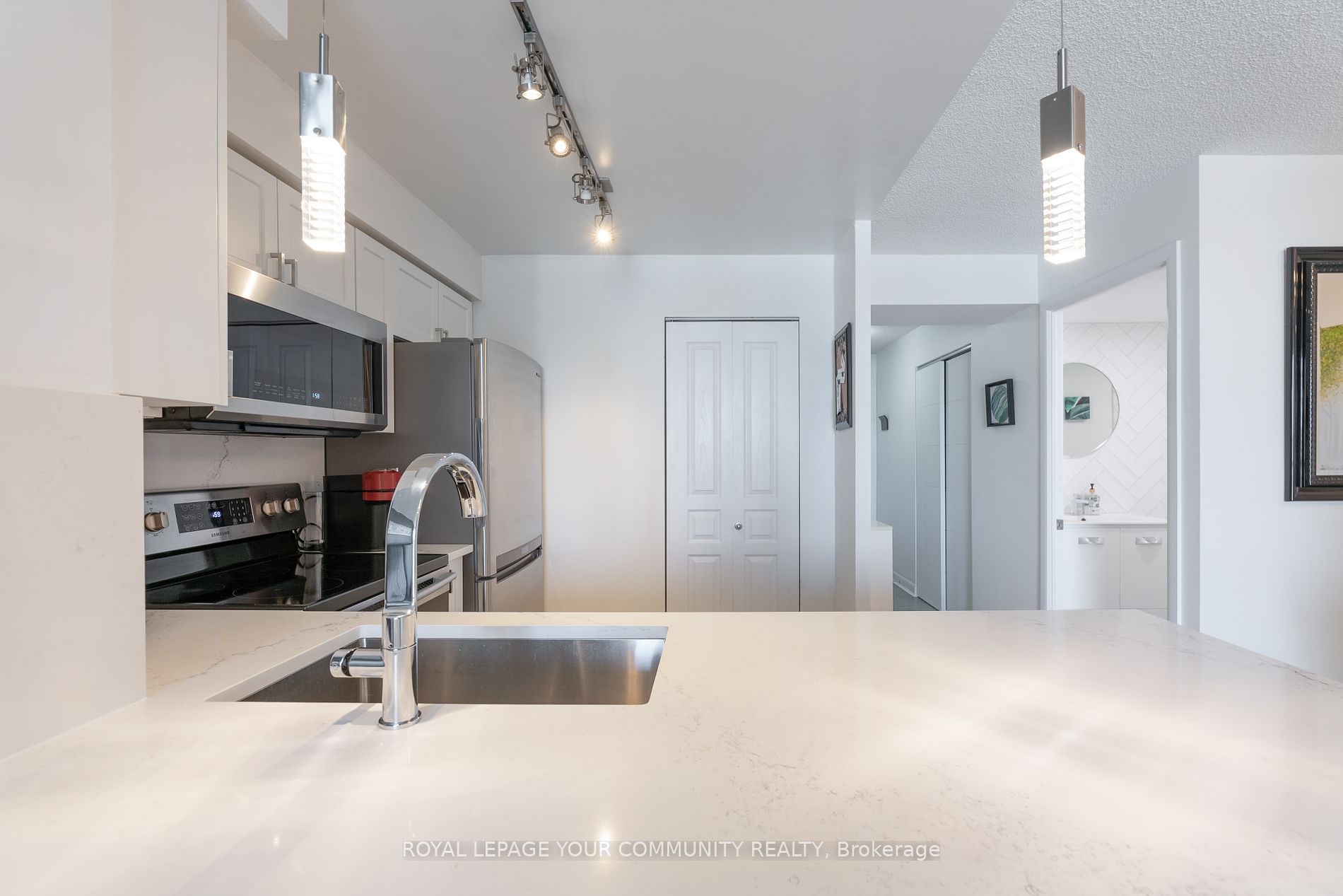 323 Richmond Street E, #707