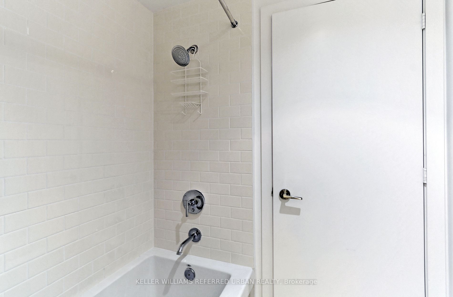 33 Charles Street E, #911