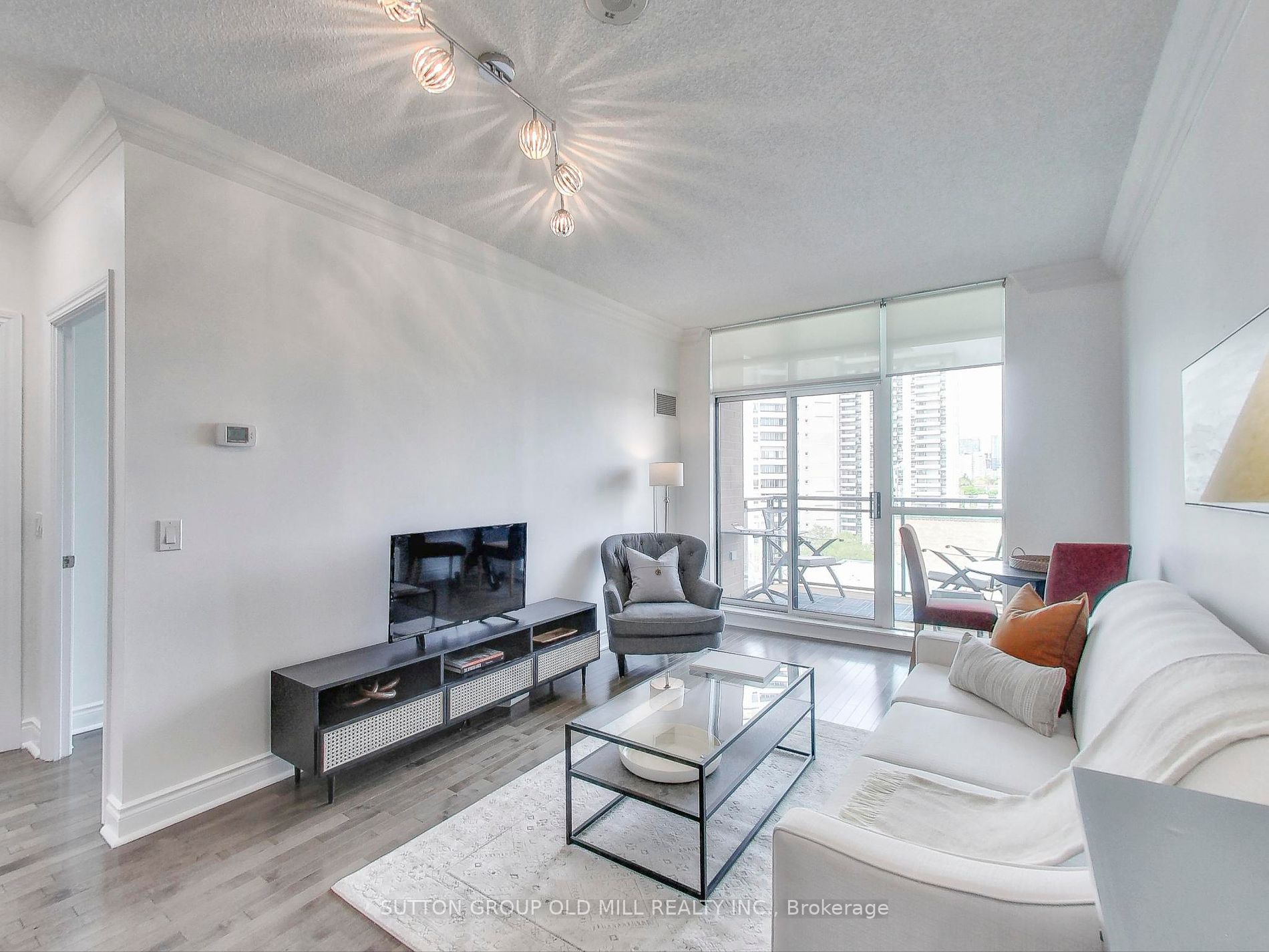 319 Merton Street, #1002