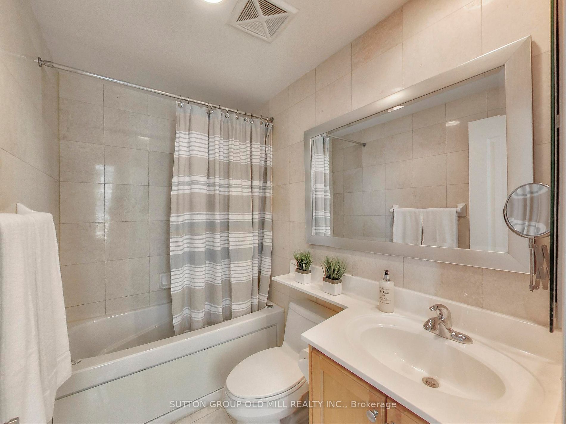 319 Merton Street, #1002
