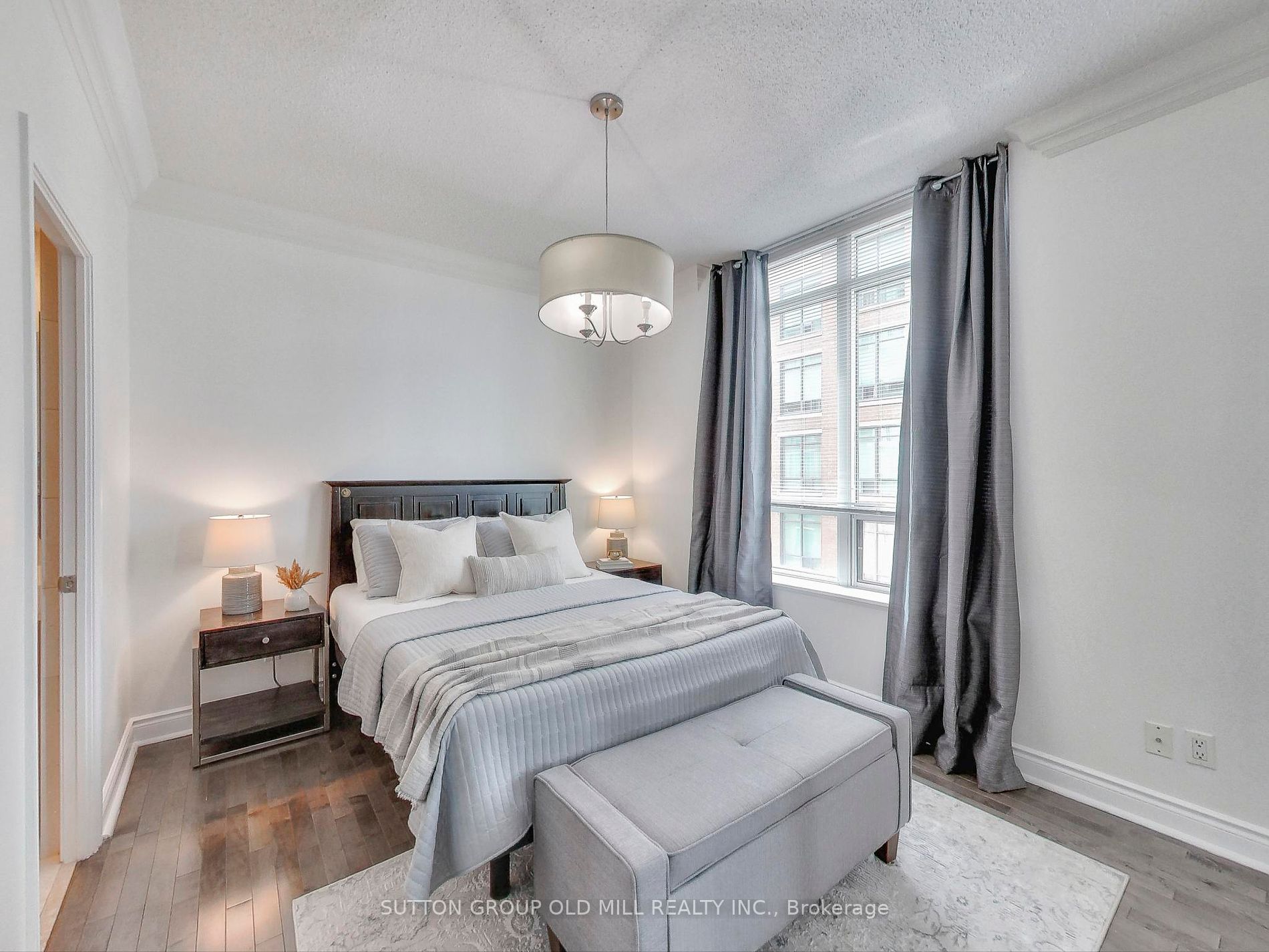 319 Merton Street, #1002
