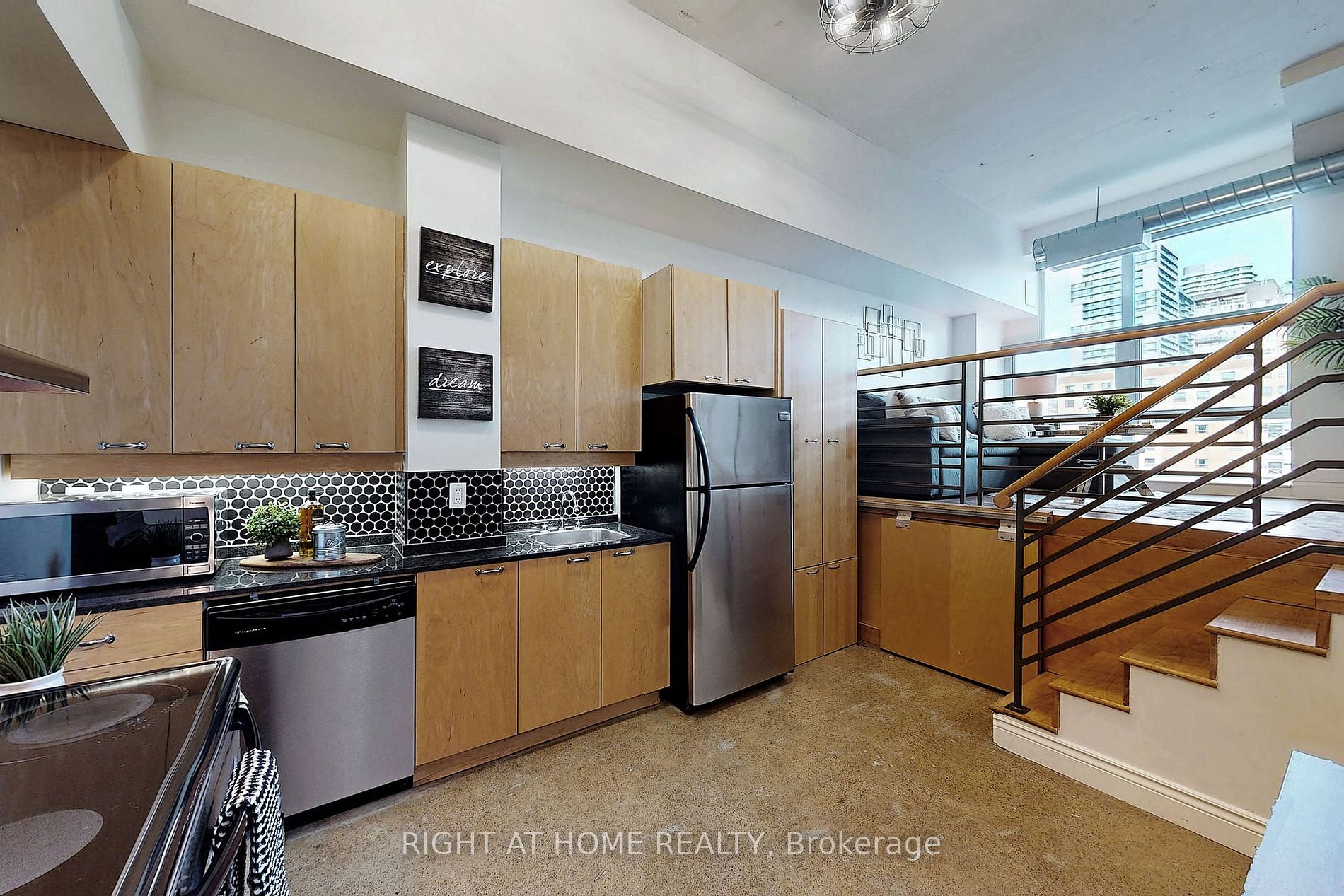 155 Dalhousie St, #718