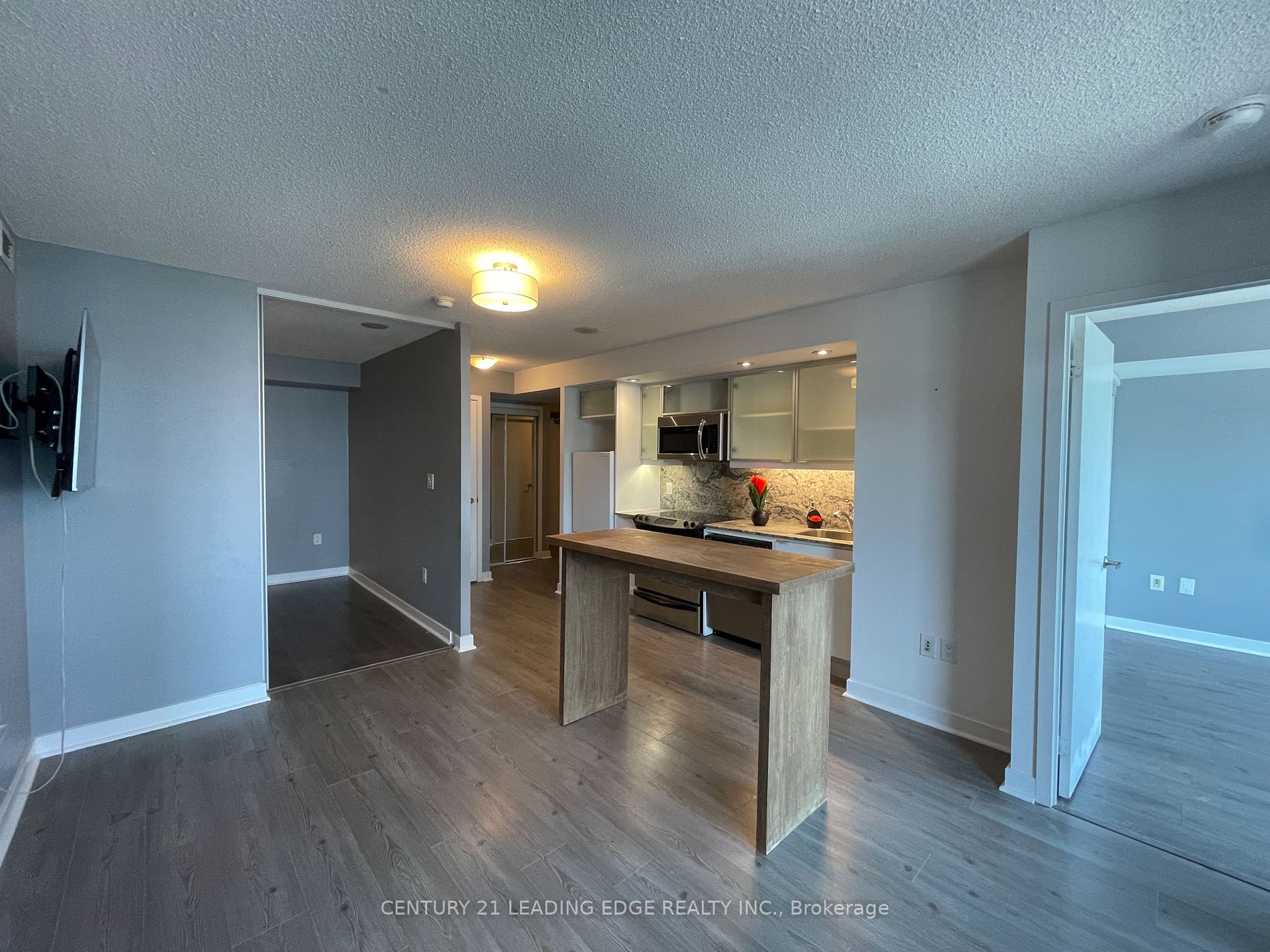 25 TELEGRAM Mews, #3211
