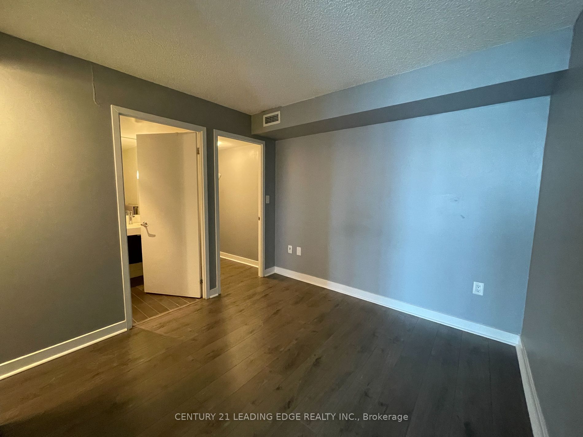 25 TELEGRAM Mews, #3211