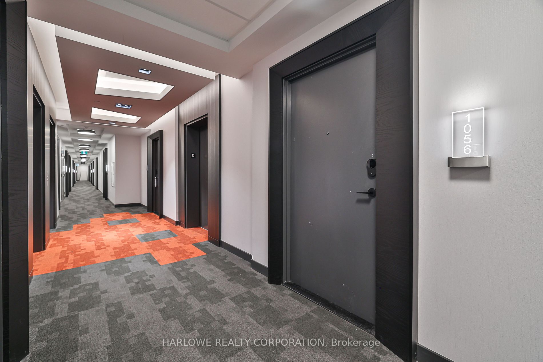 121 Lower Sherbourne St, #1056 SW