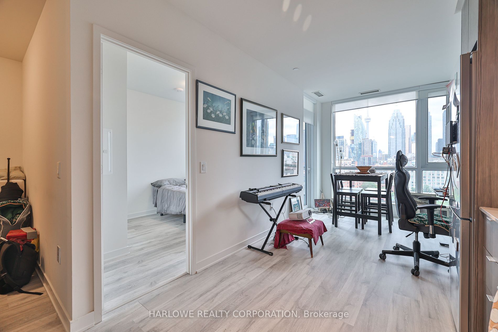 121 Lower Sherbourne St, #1056 SW