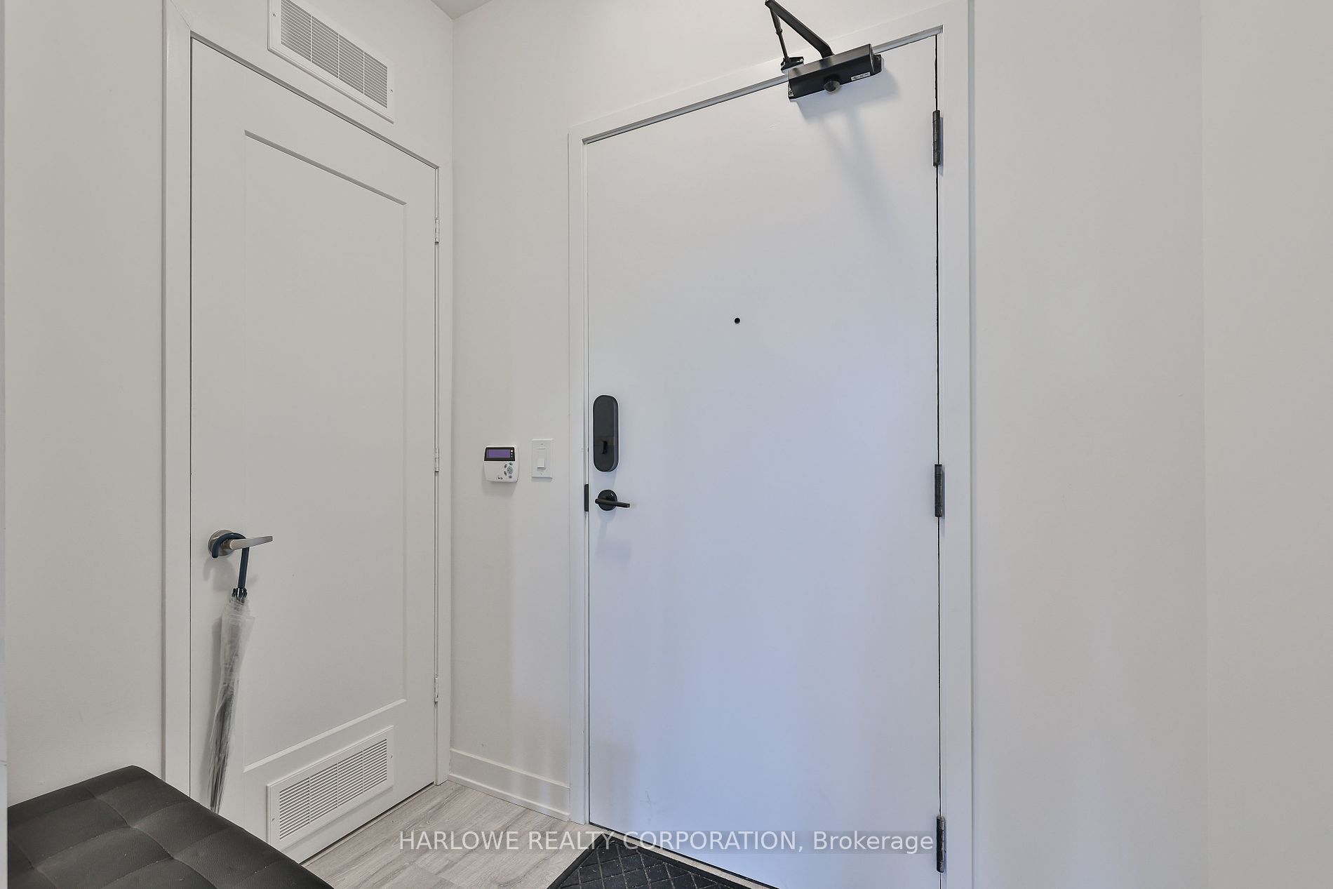 121 Lower Sherbourne St, #1056 SW