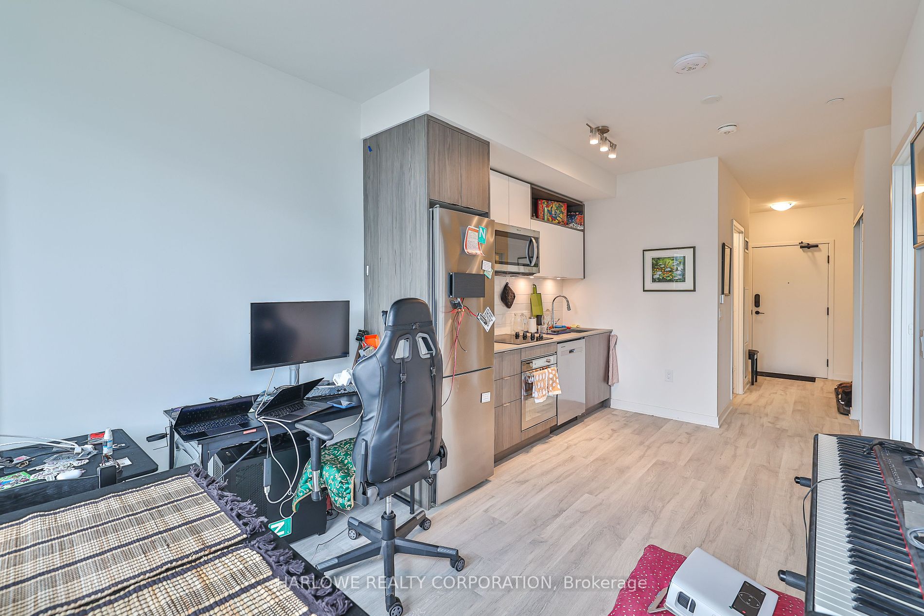 121 Lower Sherbourne St, #1056 SW