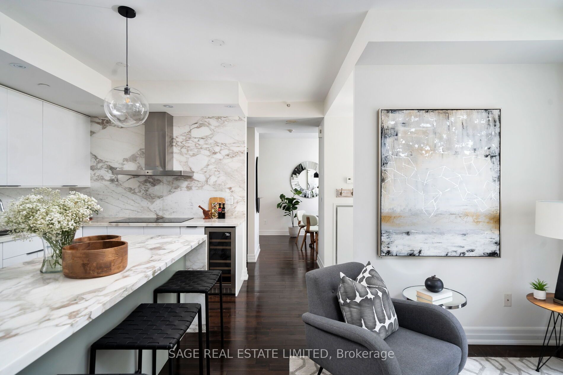 75 Sloping Sky Mews, #2