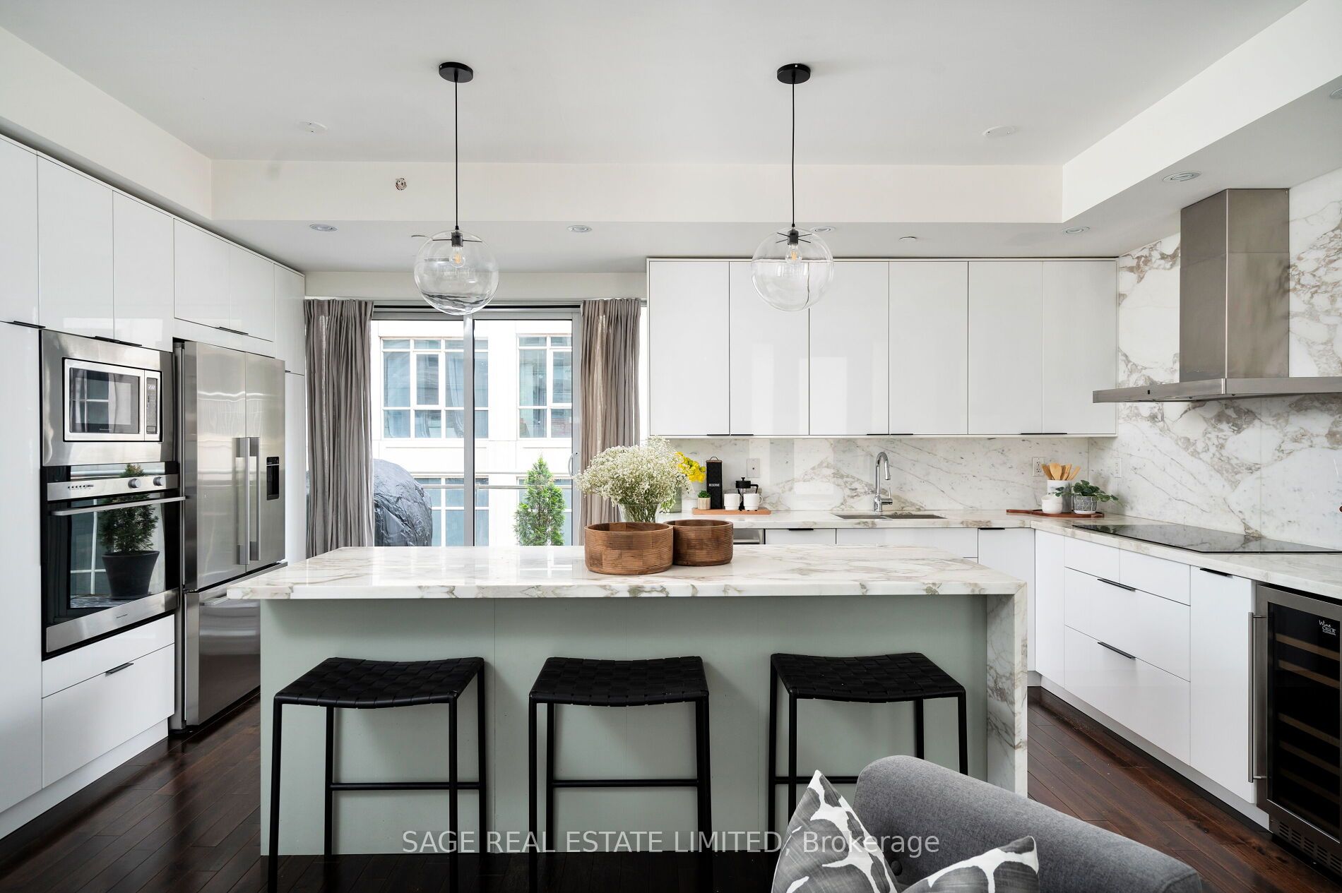 75 Sloping Sky Mews, #2